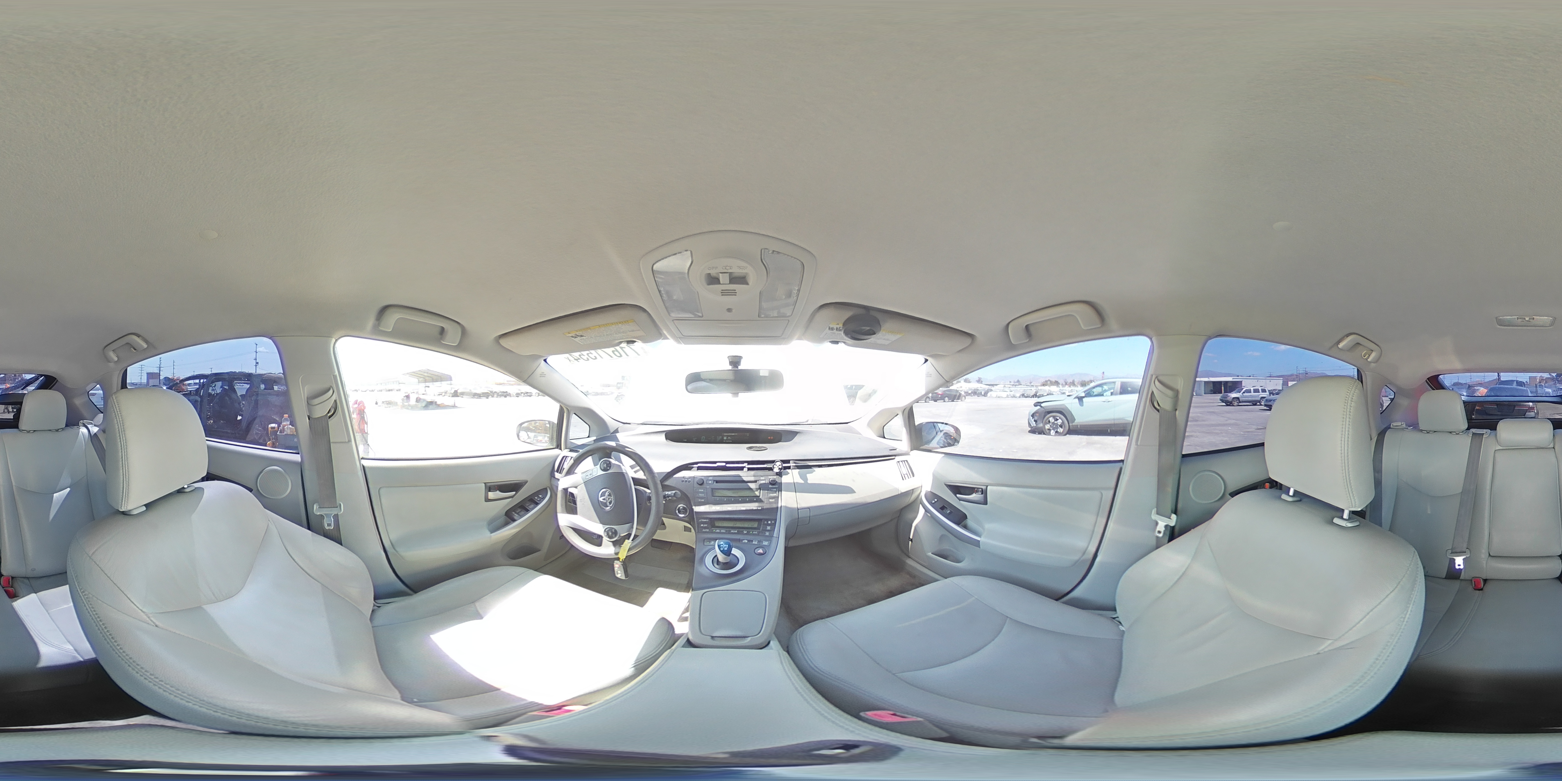 2010 Toyota Prius - Image 12