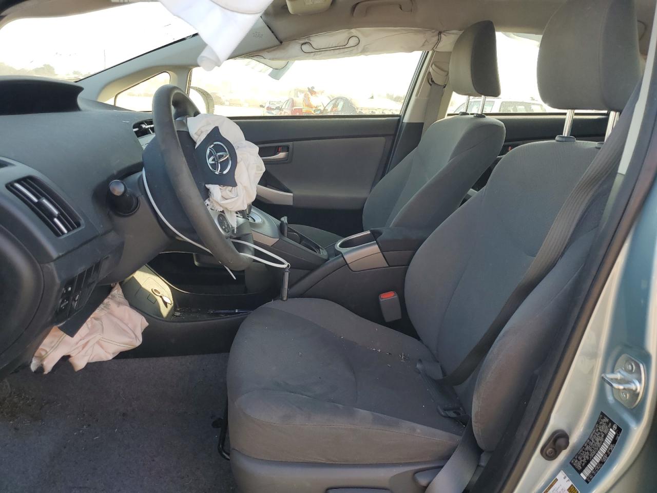 JTDKN3DU2F2003181 2015 Toyota Prius