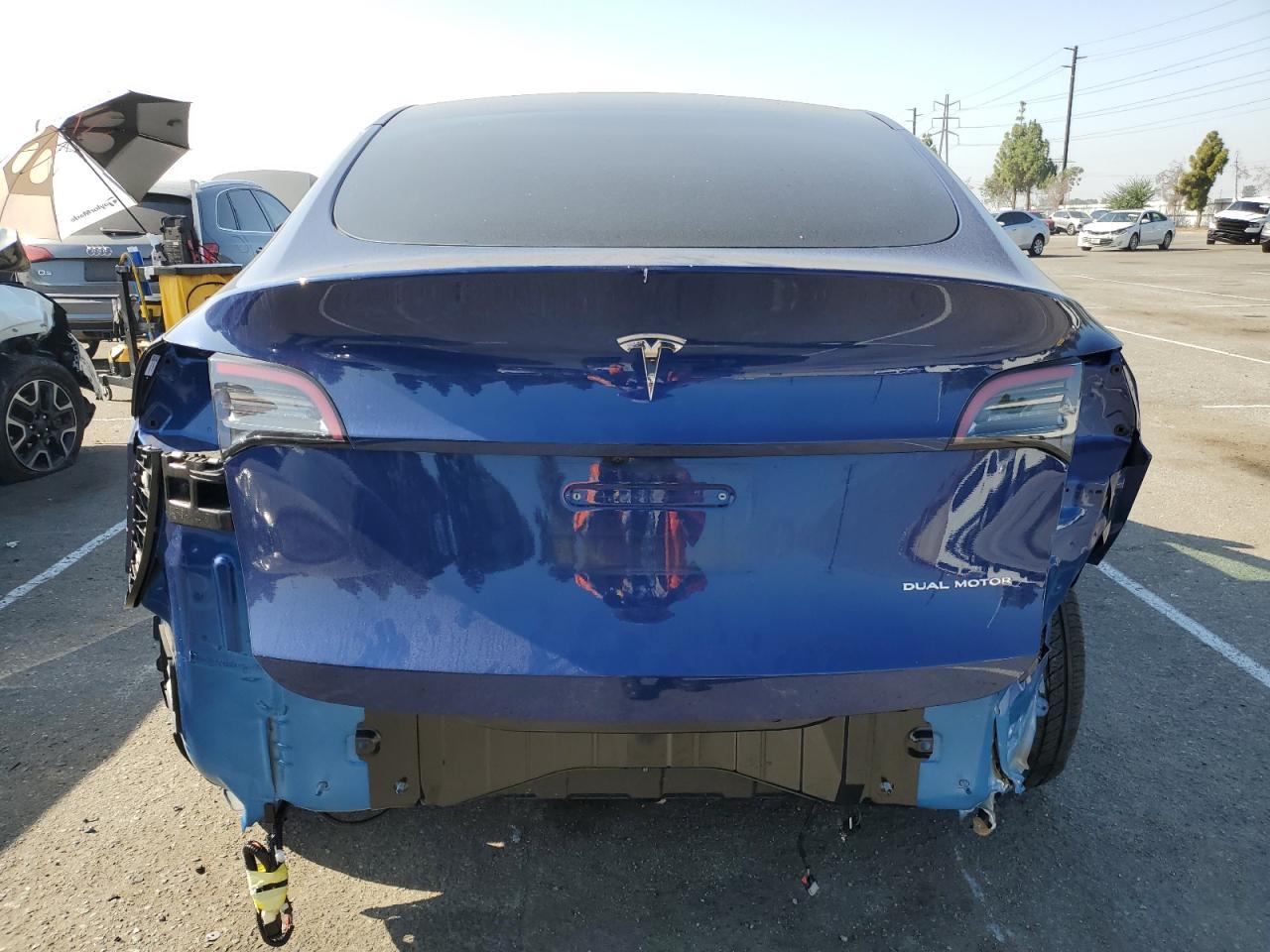 2023 Tesla Model Y VIN: 7SAYGDEEXPF836097 Lot: 72450274