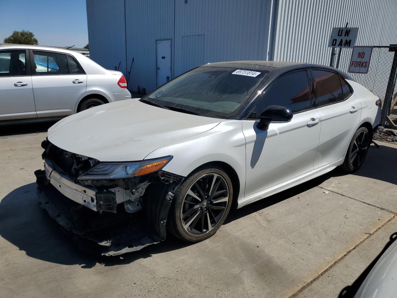 4T1B61HK0KU264765 2019 TOYOTA CAMRY - Image 1