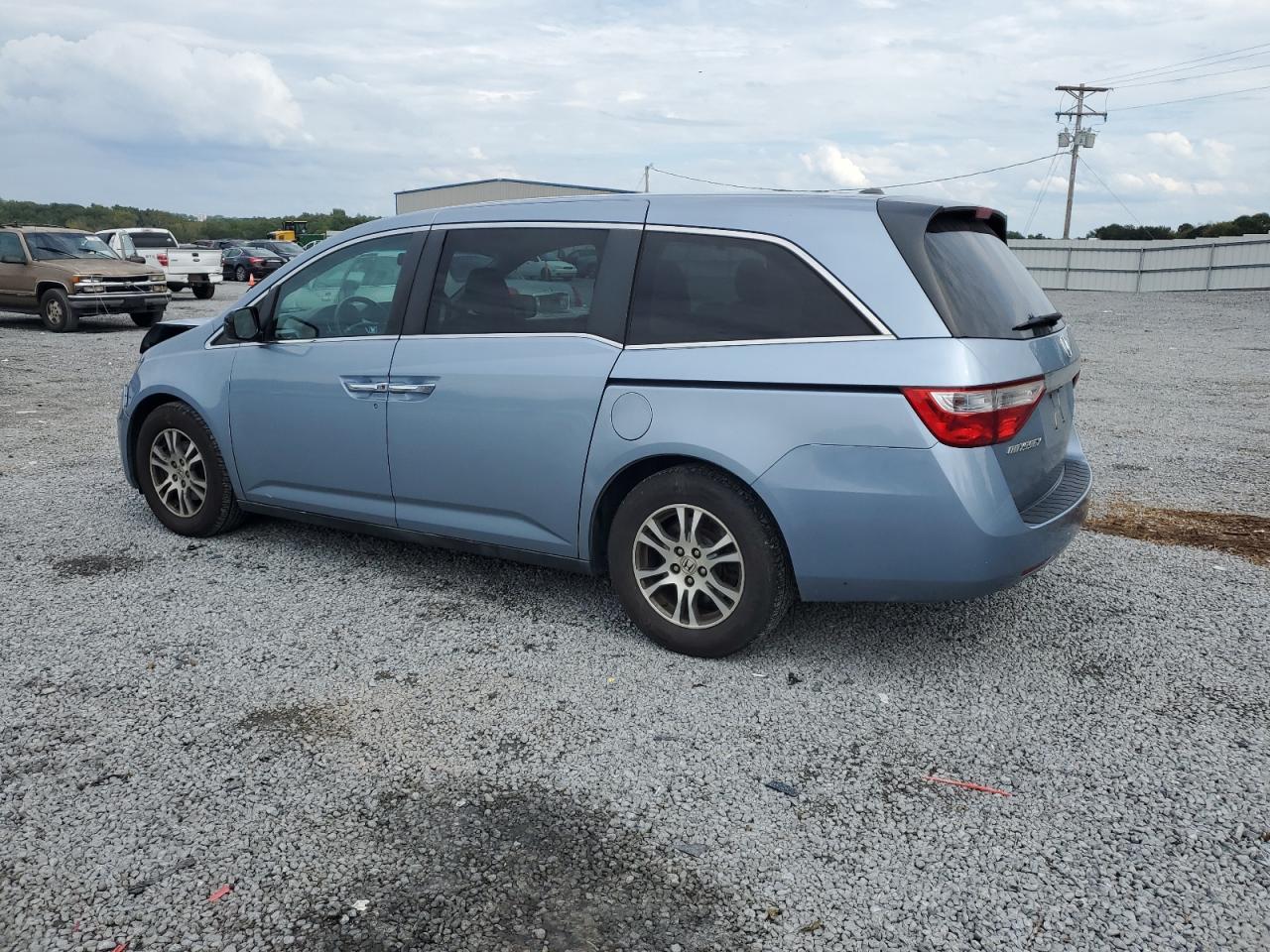 2011 Honda Odyssey - Image 2