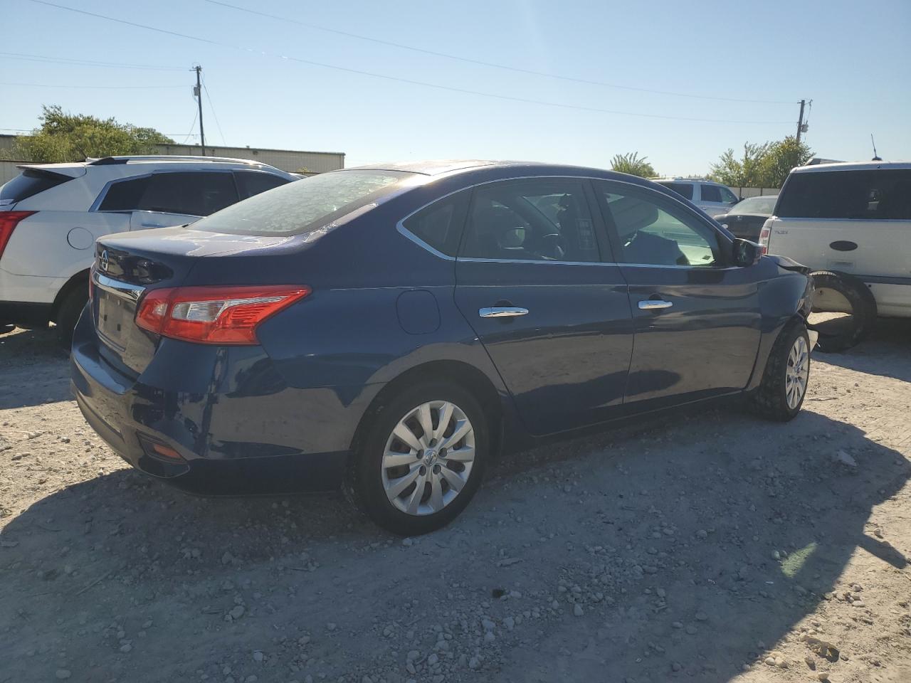 2016 Nissan Sentra - Image 3
