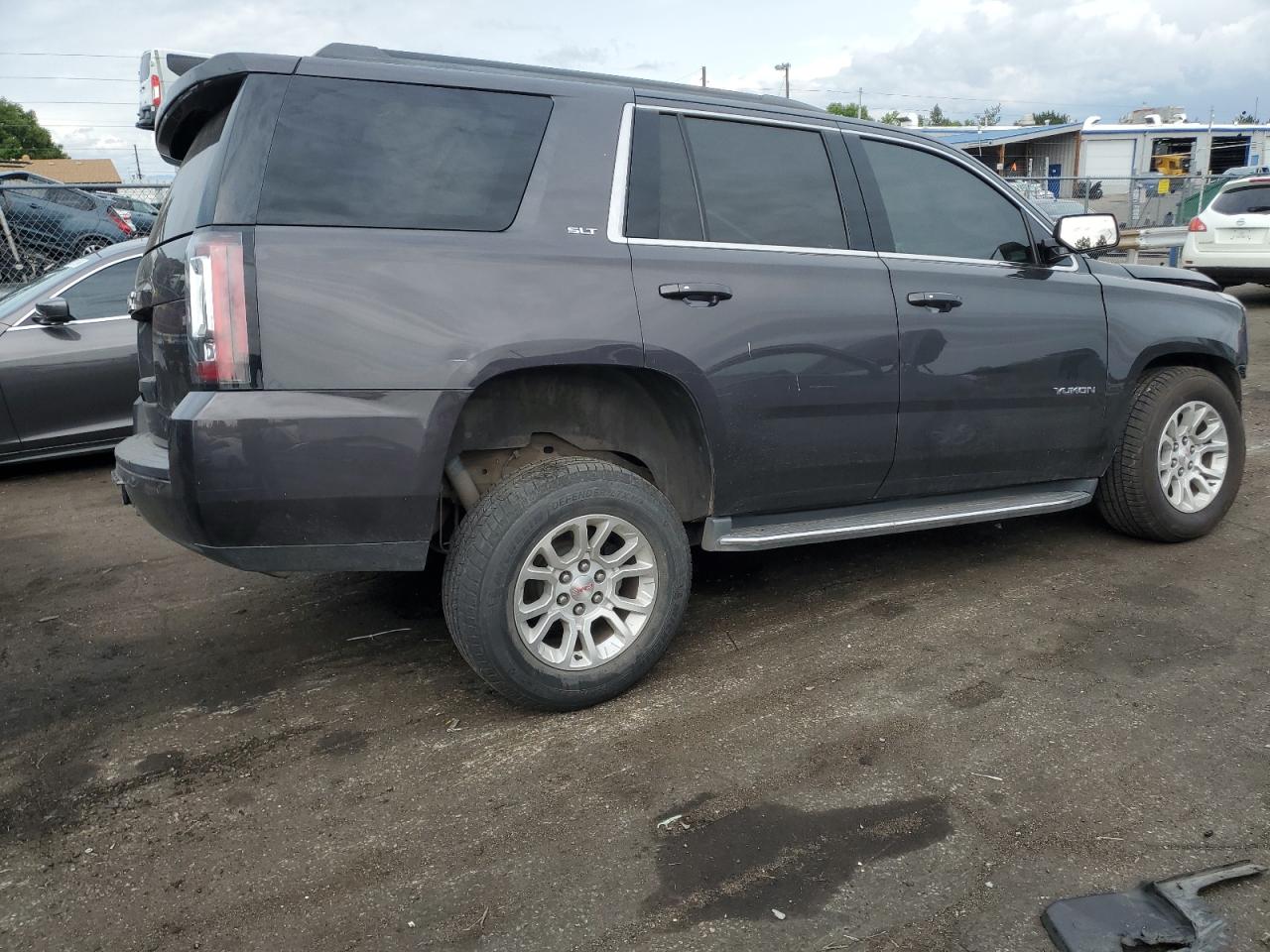 2016 GMC Yukon - Image 3