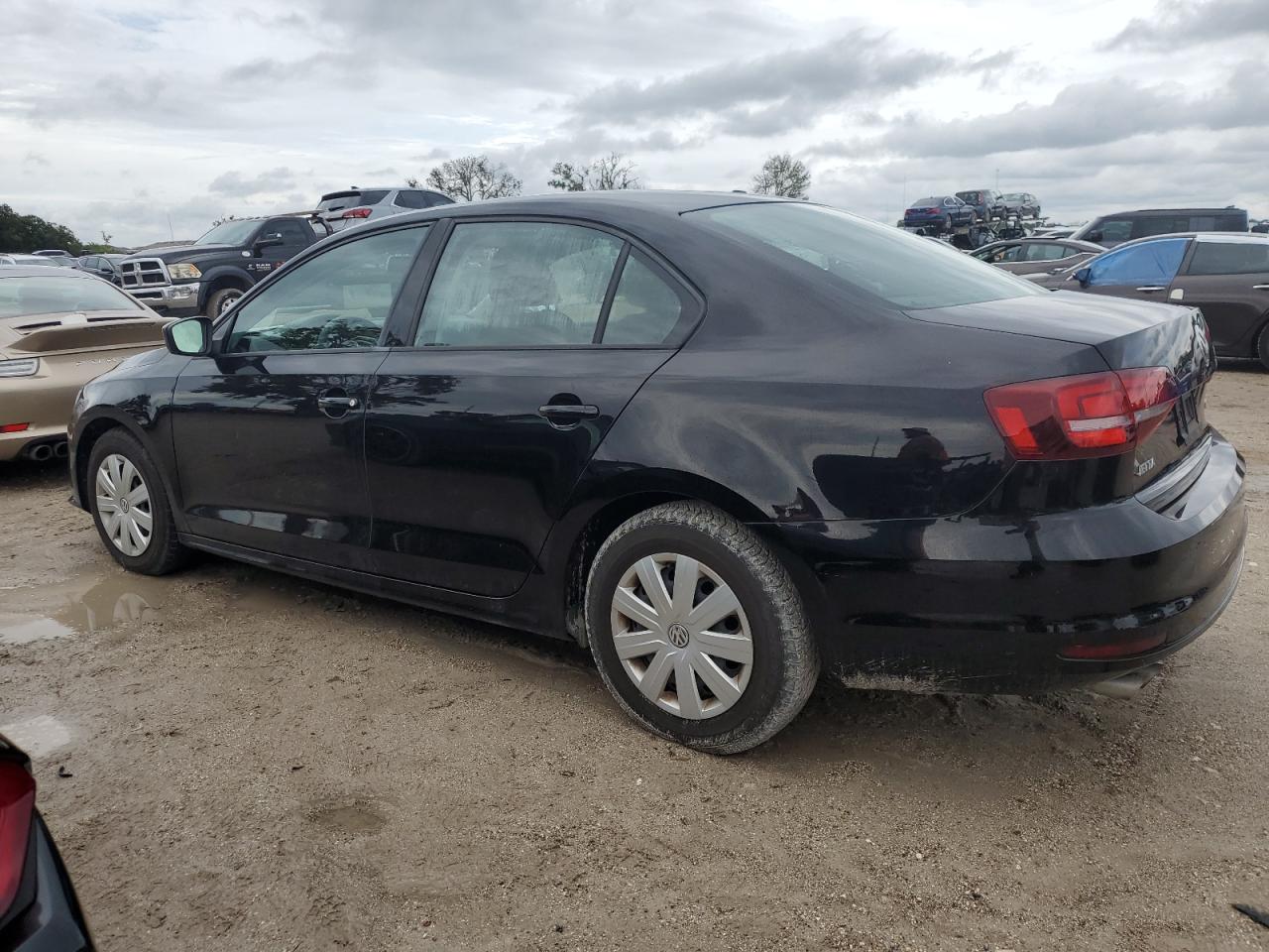 2016 Volkswagen Jetta - Image 2