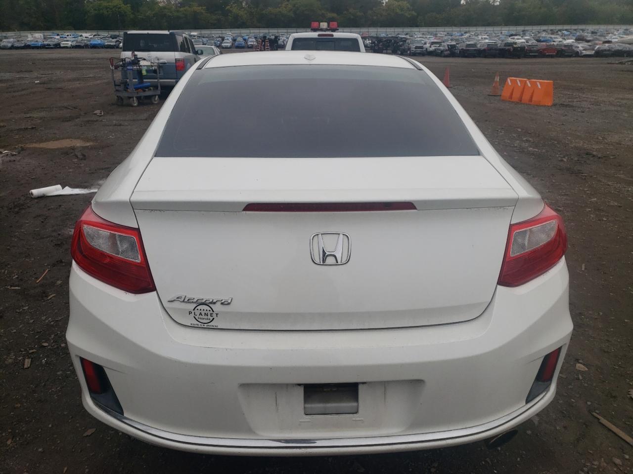 1HGCT1B84FA006918 2015 Honda Accord Exl