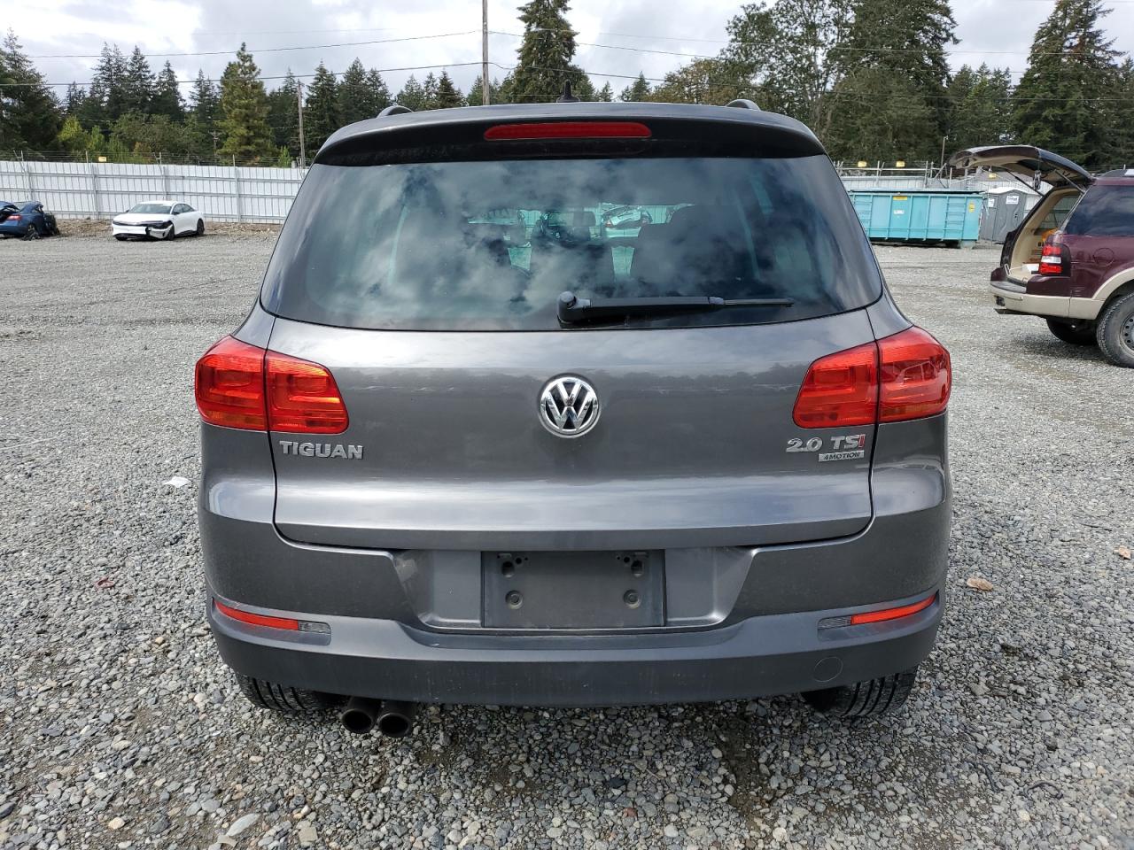 WVGBV7AX1FW563414 2015 Volkswagen Tiguan S