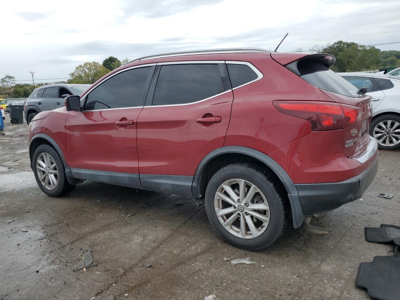 JN1BJ1CP8KW230036 2019 NISSAN ROGUE - Image 2