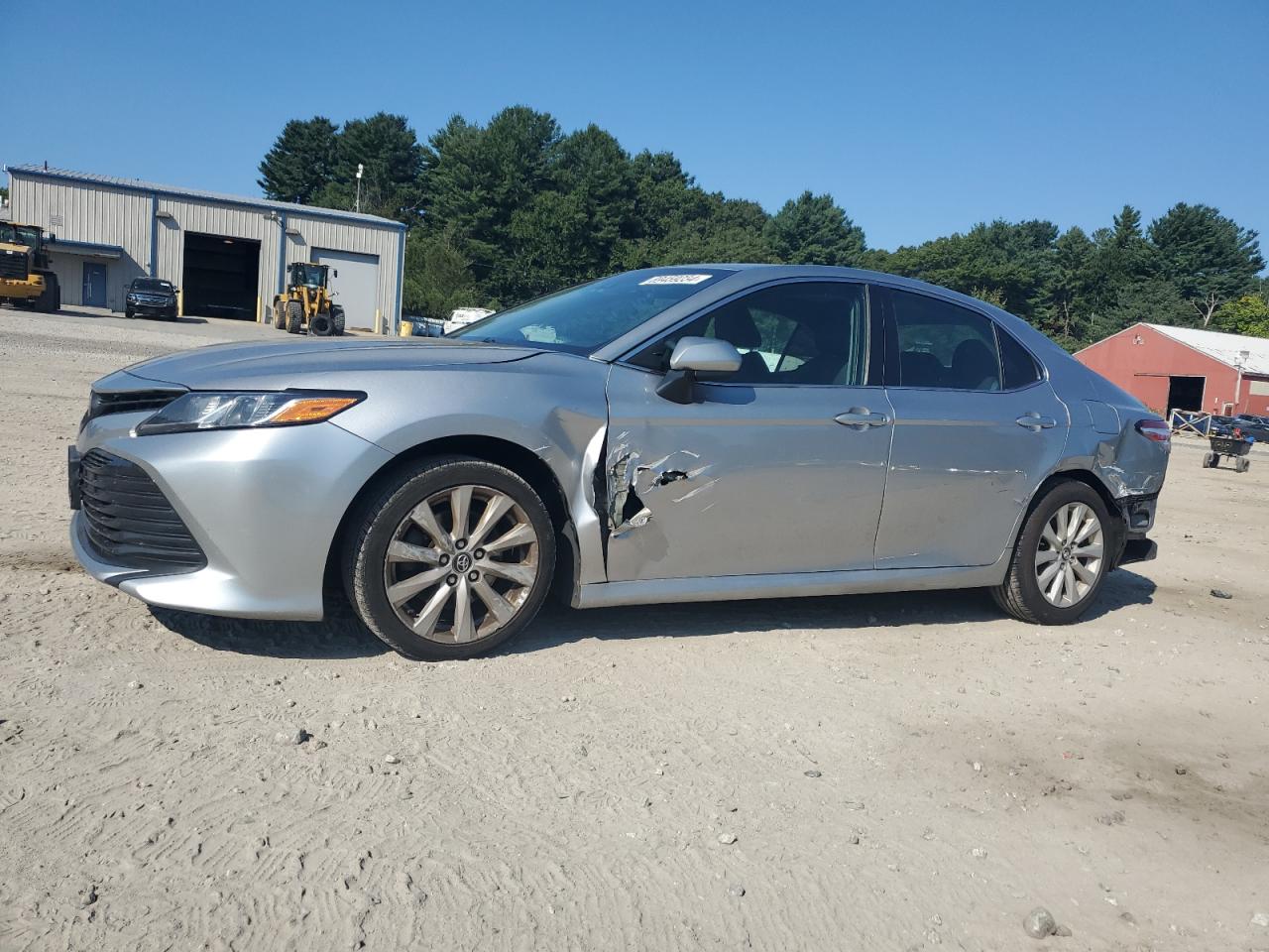 4T1B11HK3JU677504 2018 TOYOTA CAMRY - Image 1