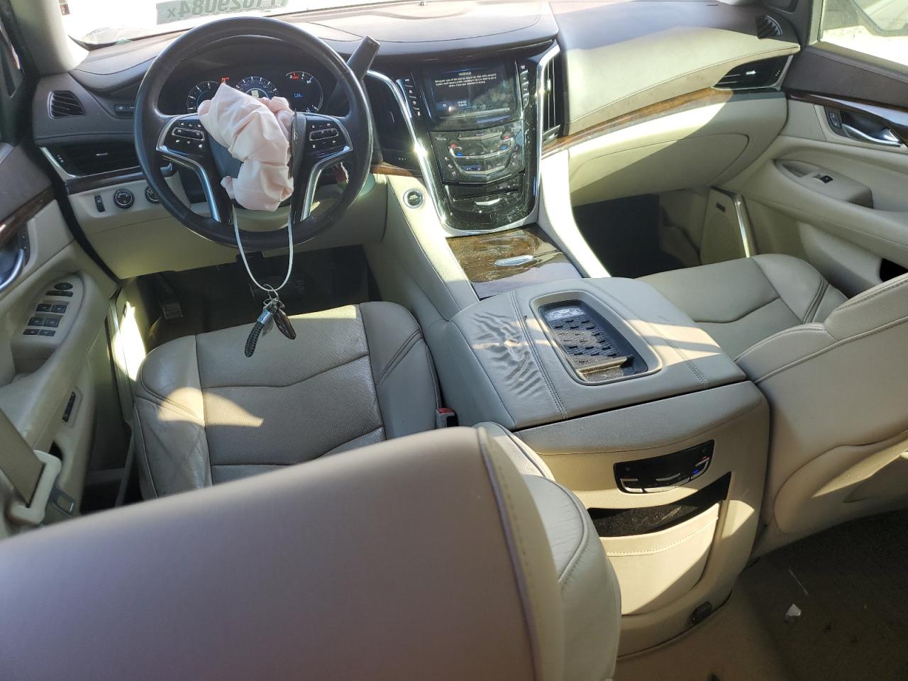 1GYS4BKJ3HR277659 2017 Cadillac Escalade Luxury