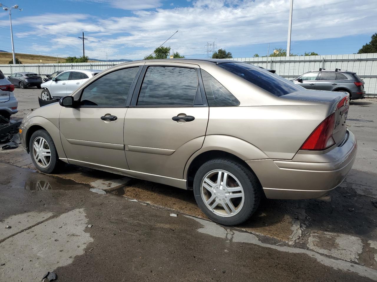2004 Ford Focus - Image 2