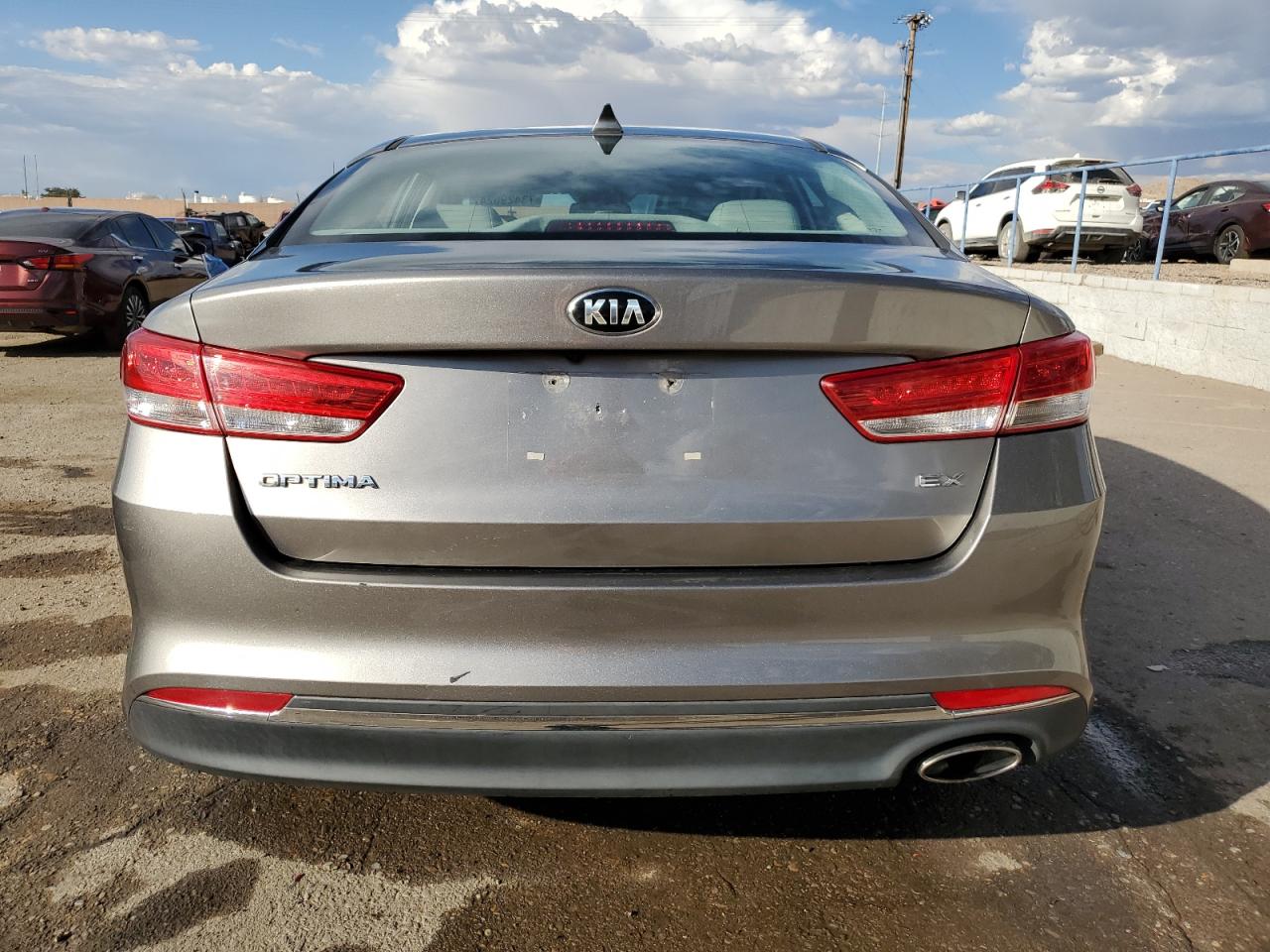 5XXGU4L30GG017566 2016 Kia Optima Ex