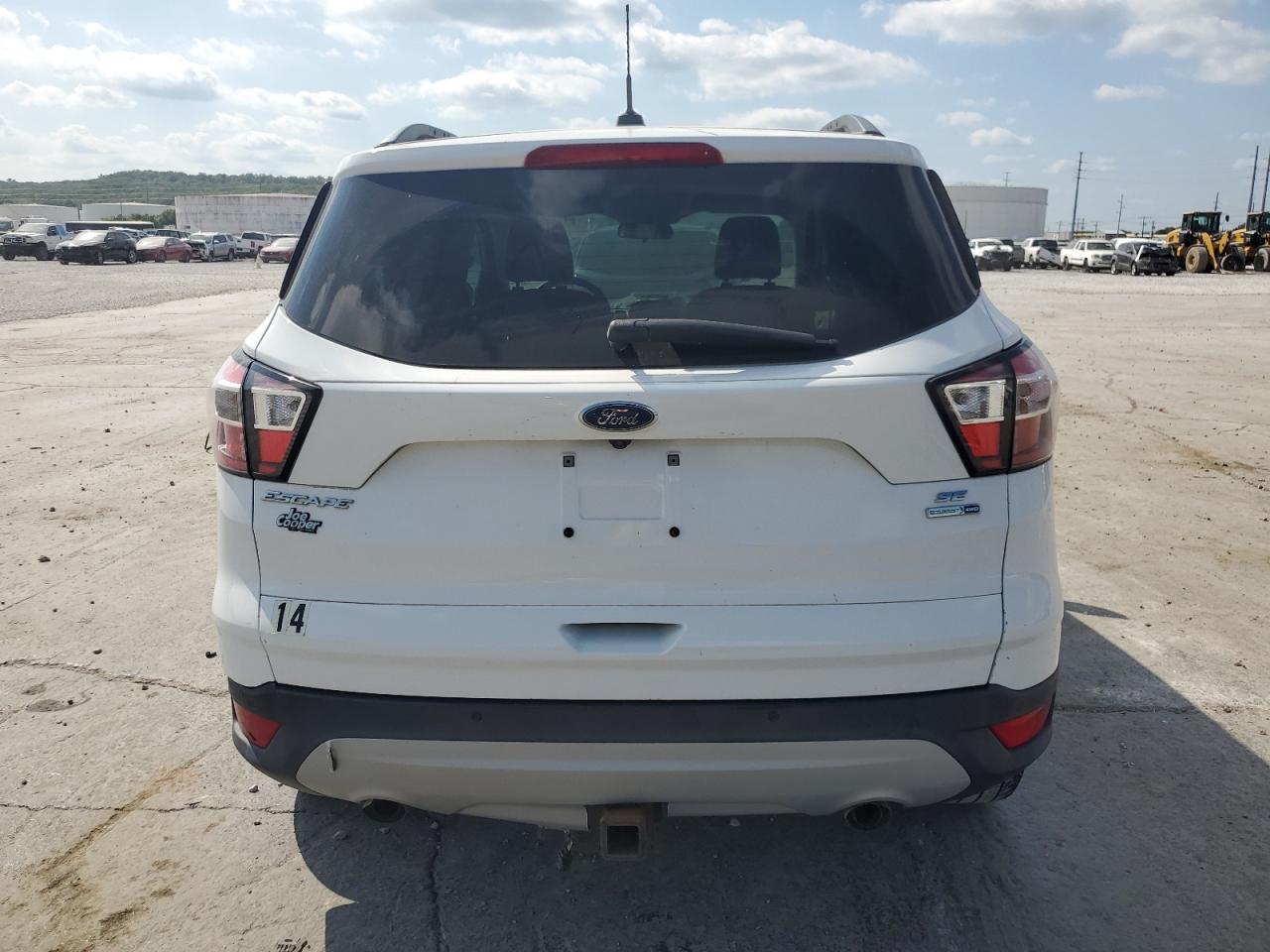 1FMCU9G92HUE38514 2017 Ford Escape Se