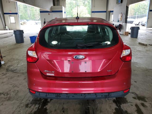 Hatchbacks FORD FOCUS 2012 Burgundy