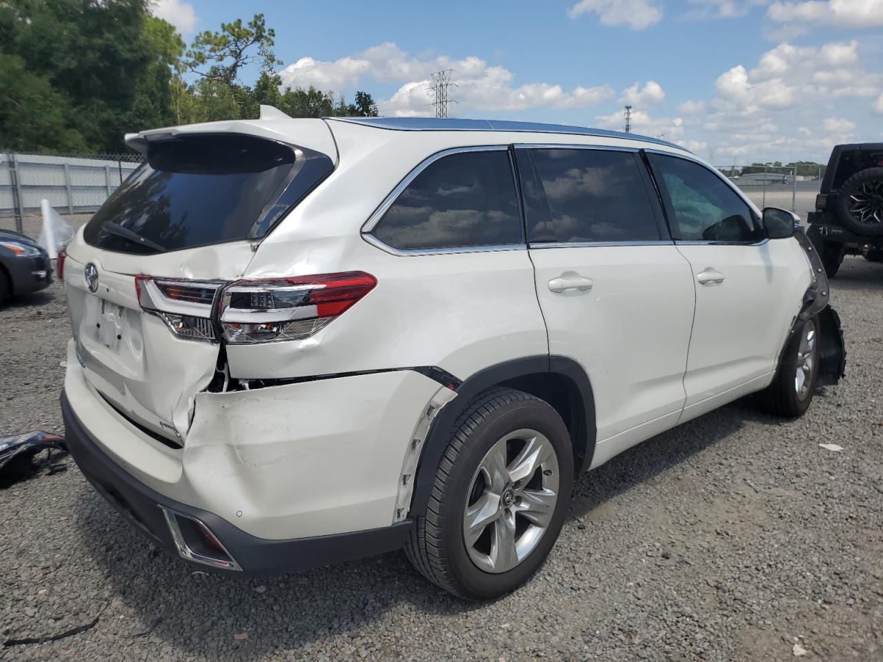 2018 Toyota Highlander Limited VIN: 5TDYZRFH3JS263981 Lot: 72068394