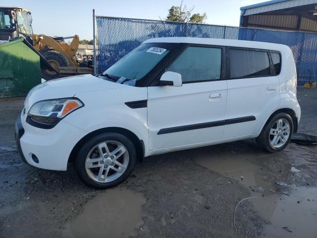 2010 Kia Soul +