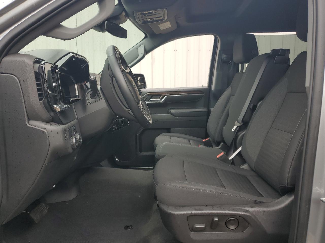 2023 Chevrolet Silverado - Image 7