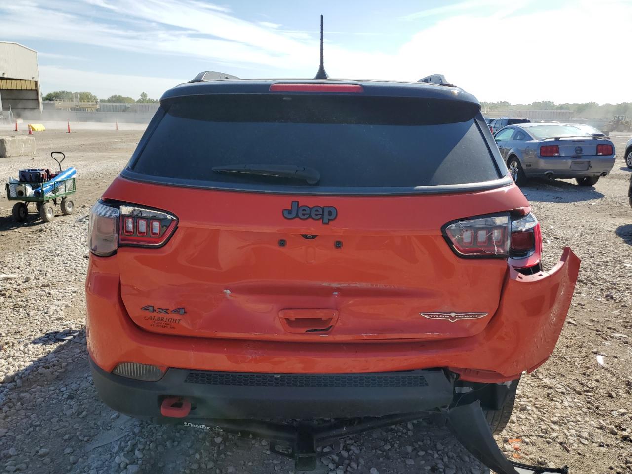 3C4NJDDBXKT685992 2019 Jeep Compass Trailhawk