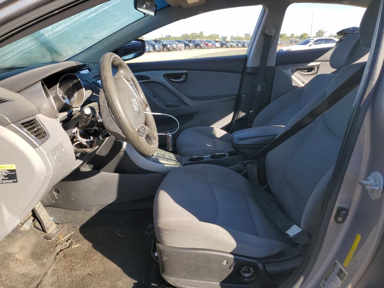 2013 Hyundai Elantra - Image 7