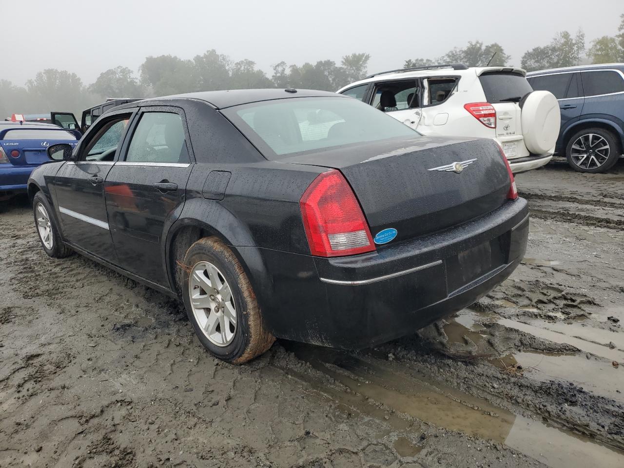 2006 Chrysler 300 - Image 2