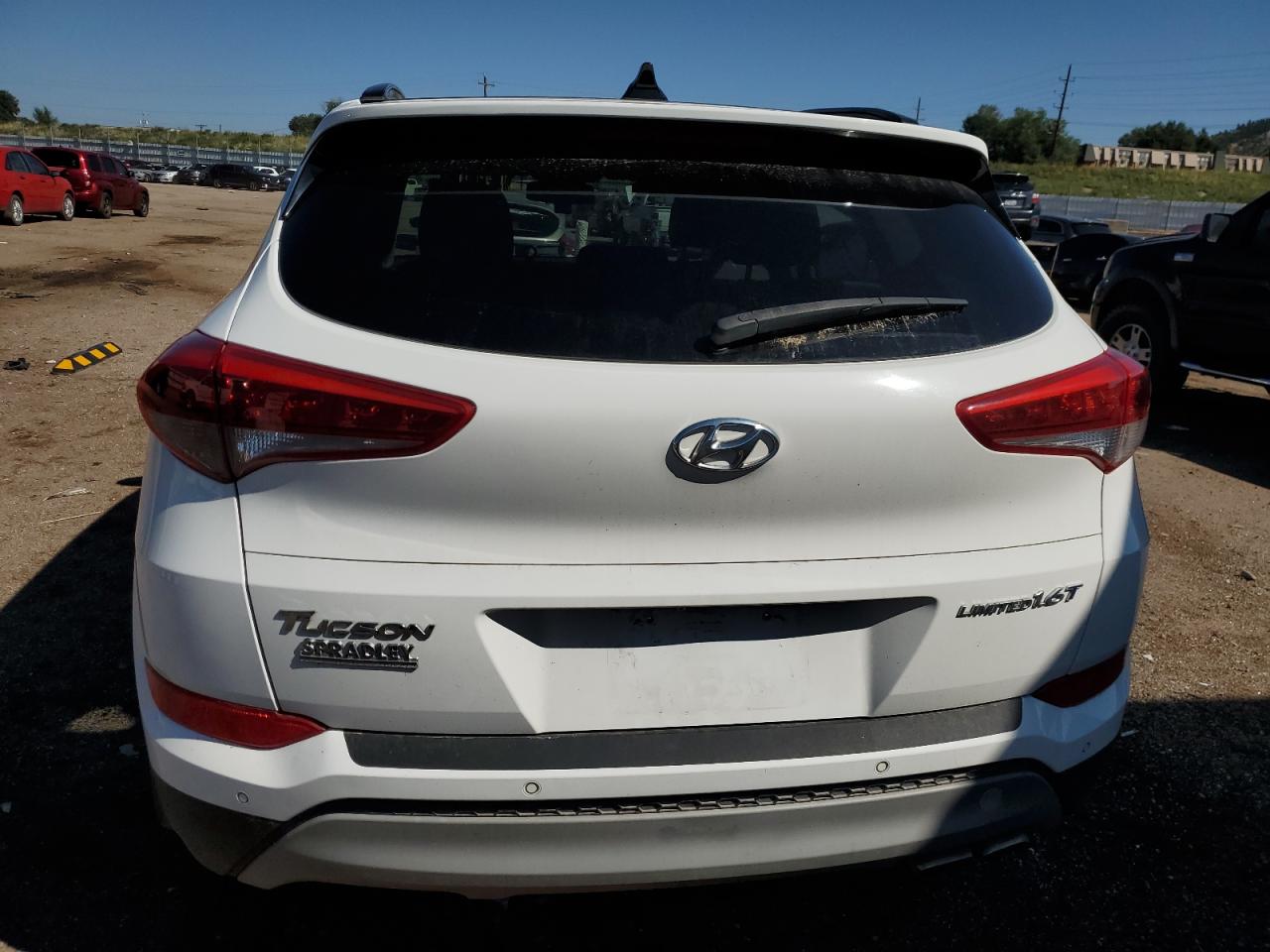 KM8J33A22HU316562 2017 Hyundai Tucson Limited