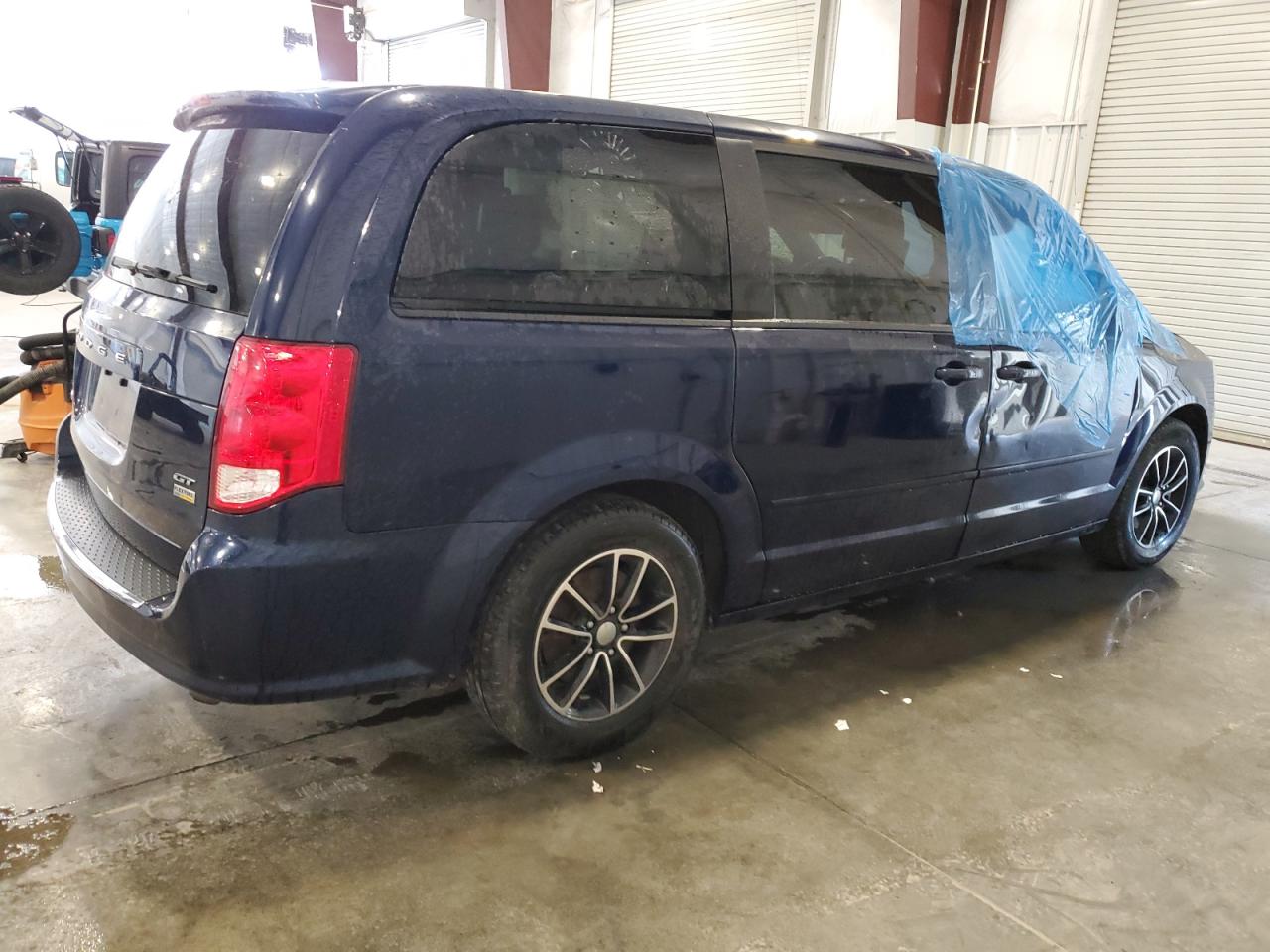 VIN 2C4RDGEGXHR690433 2017 DODGE CARAVAN no.3