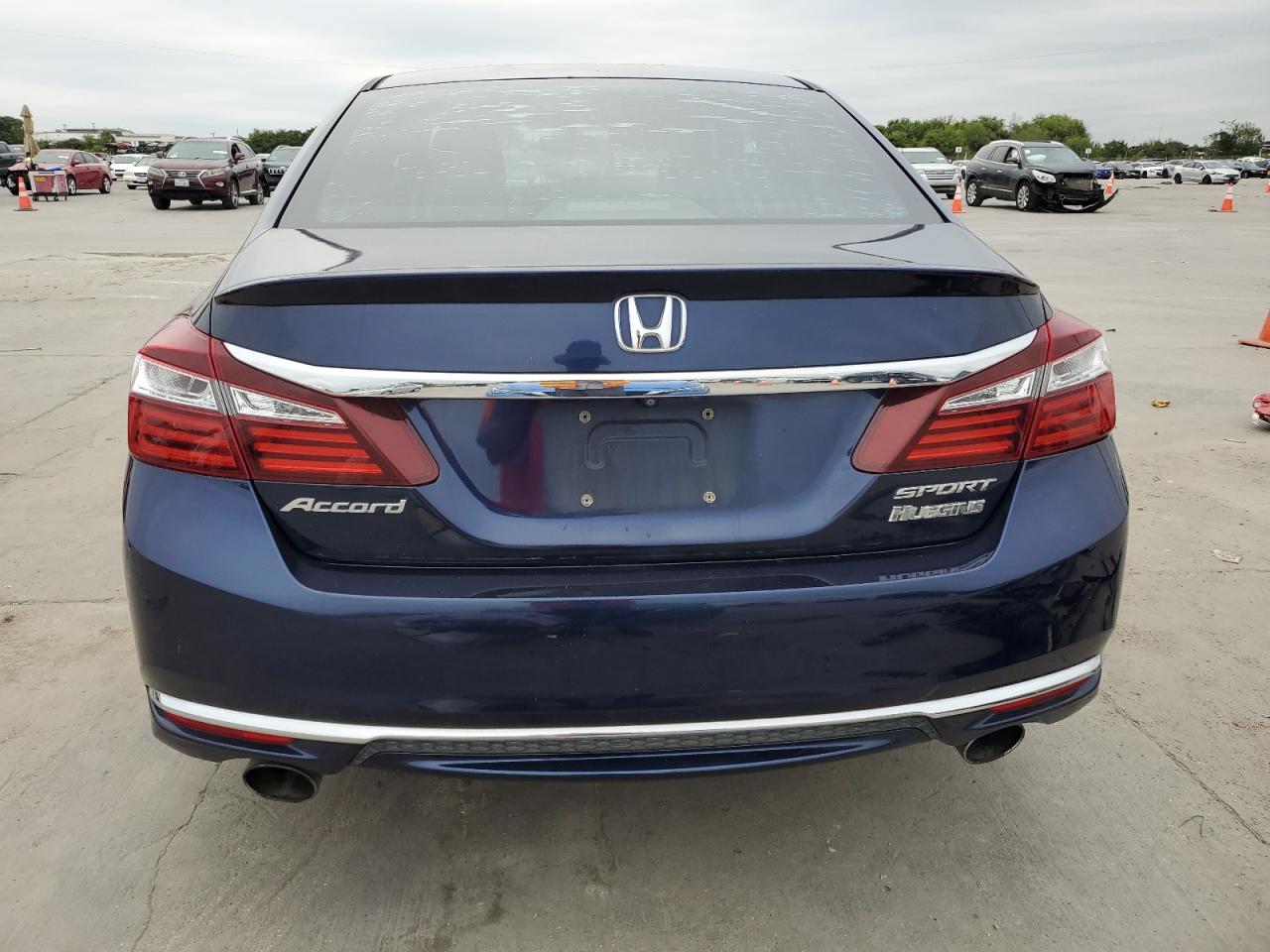 1HGCR2F53HA086784 2017 Honda Accord Sport