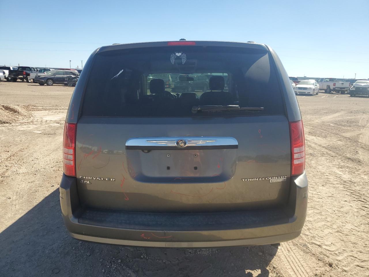 2A4RR5DX0AR209080 2010 Chrysler Town & Country Touring