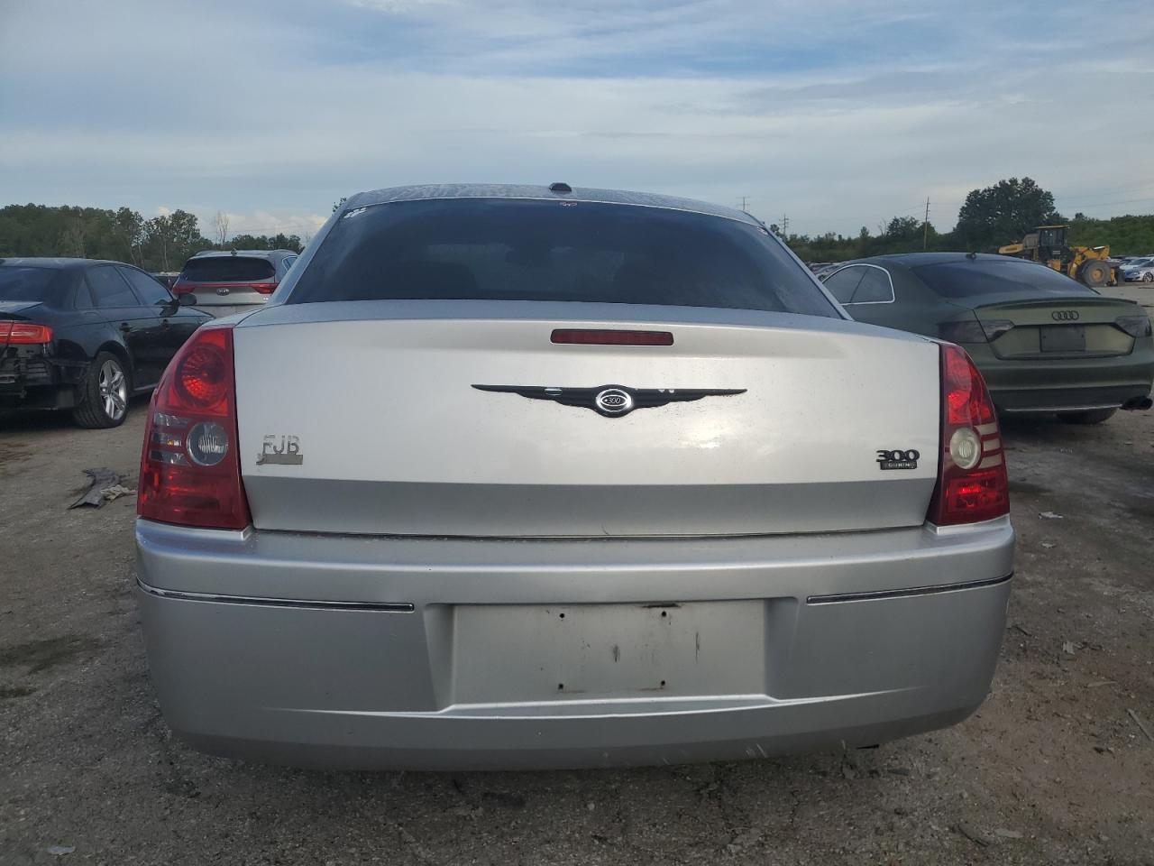 2C3CA5CV7AH233311 2010 Chrysler 300 Touring