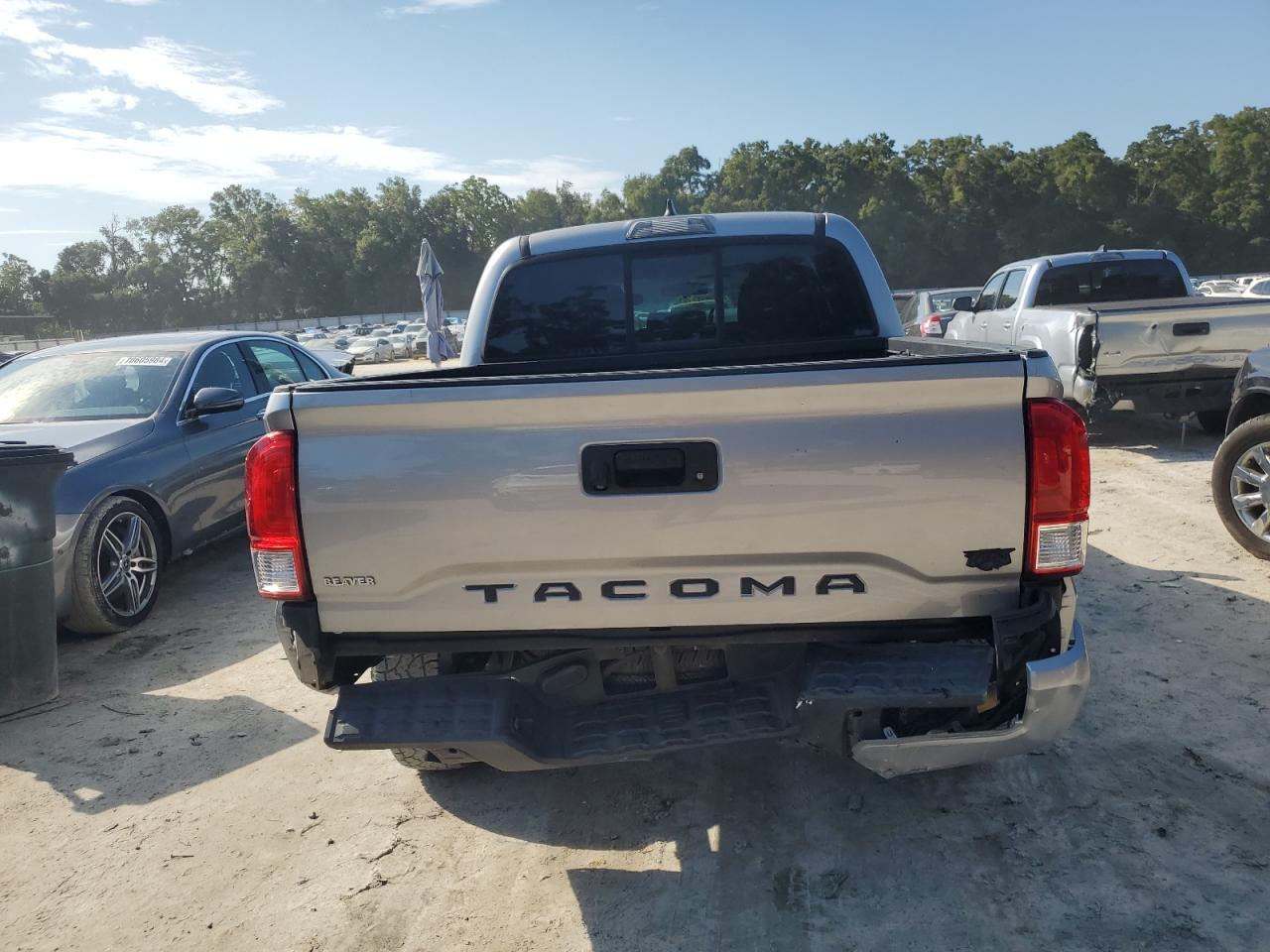 2017 Toyota Tacoma Double Cab VIN: 5TFAX5GNXHX079470 Lot: 72115844