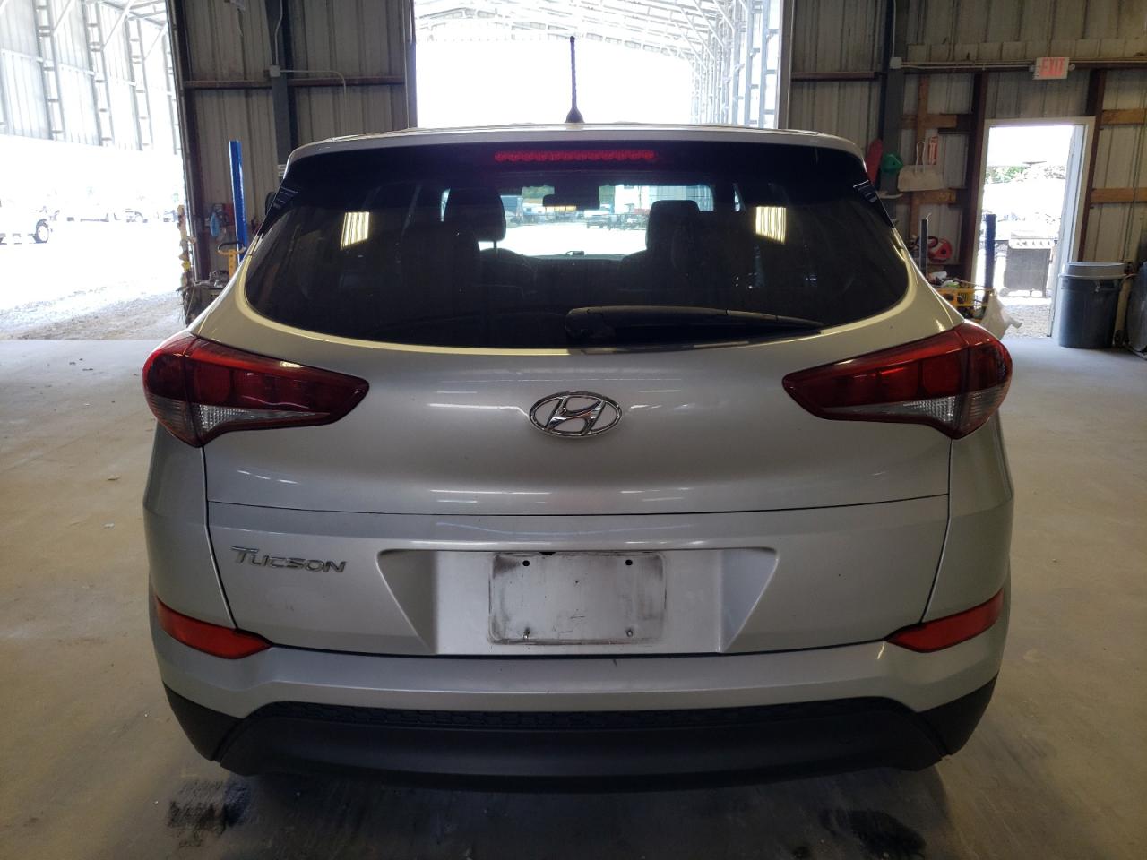 KM8J23A40JU769735 2018 Hyundai Tucson Se