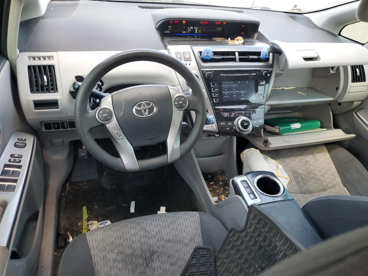 JTDZN3EU7GJ041428 2016 Toyota Prius V