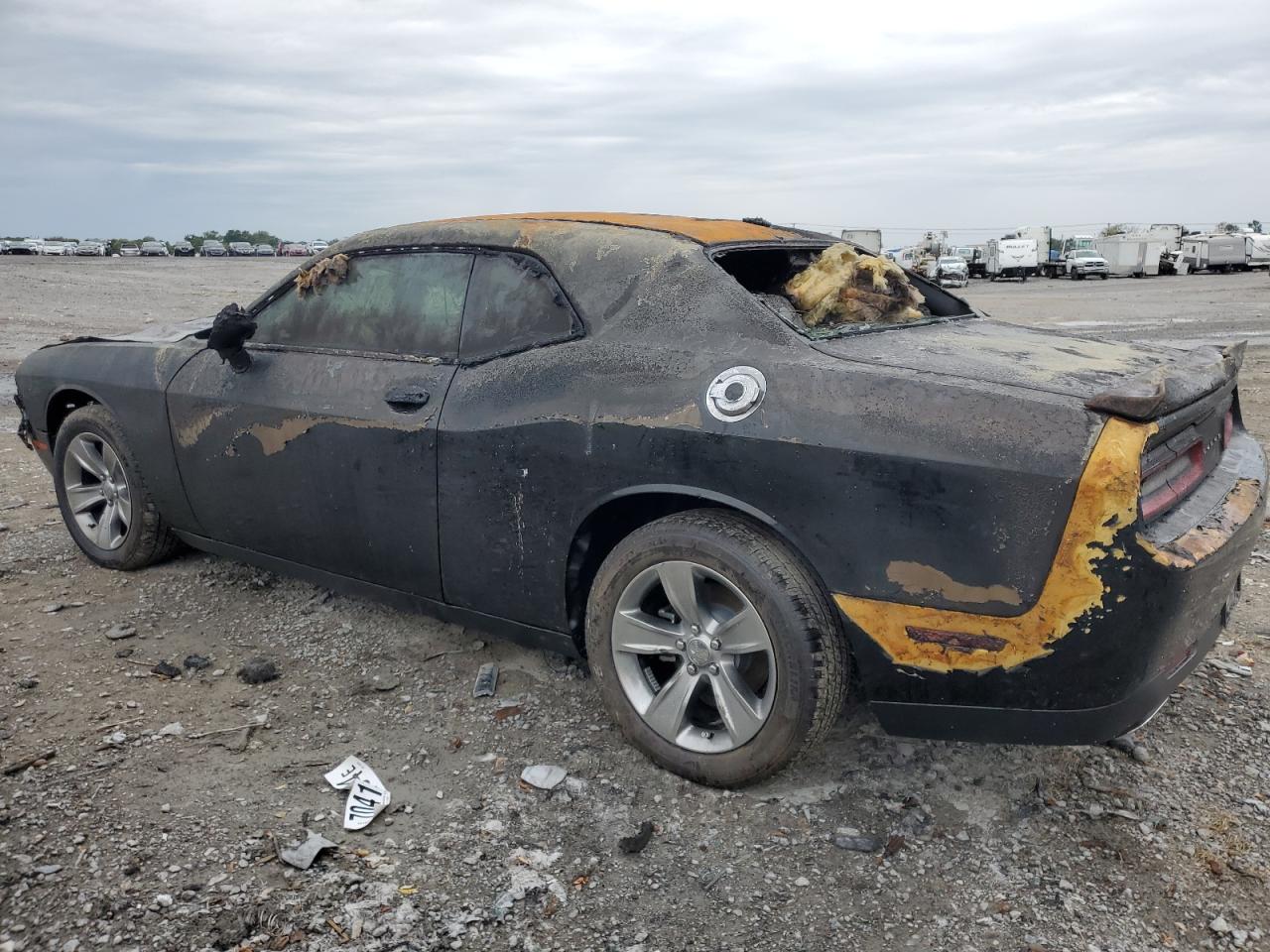 2018 Dodge Challenger - Image 2