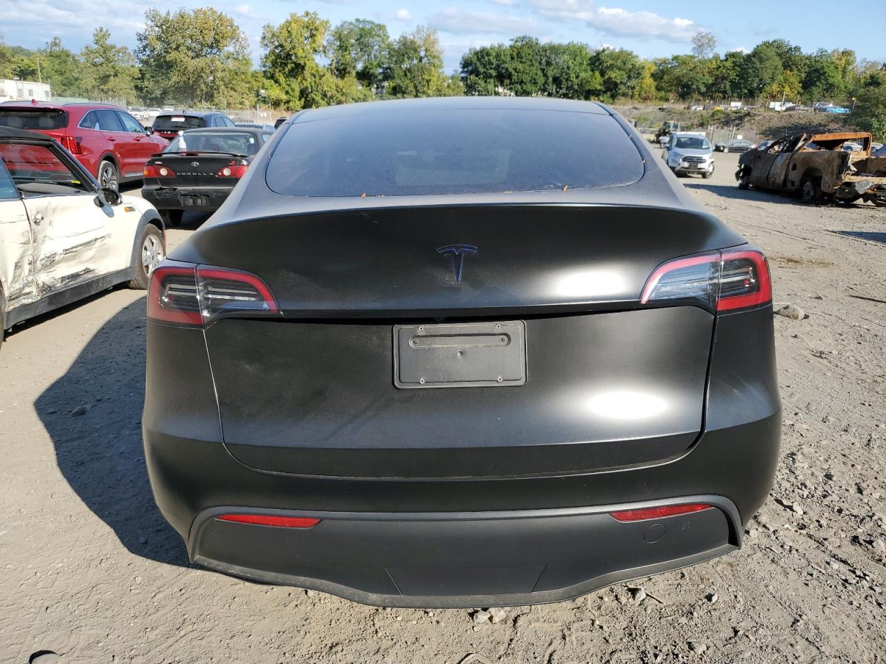 7SAYGDEE8PF602329 2023 Tesla Model Y