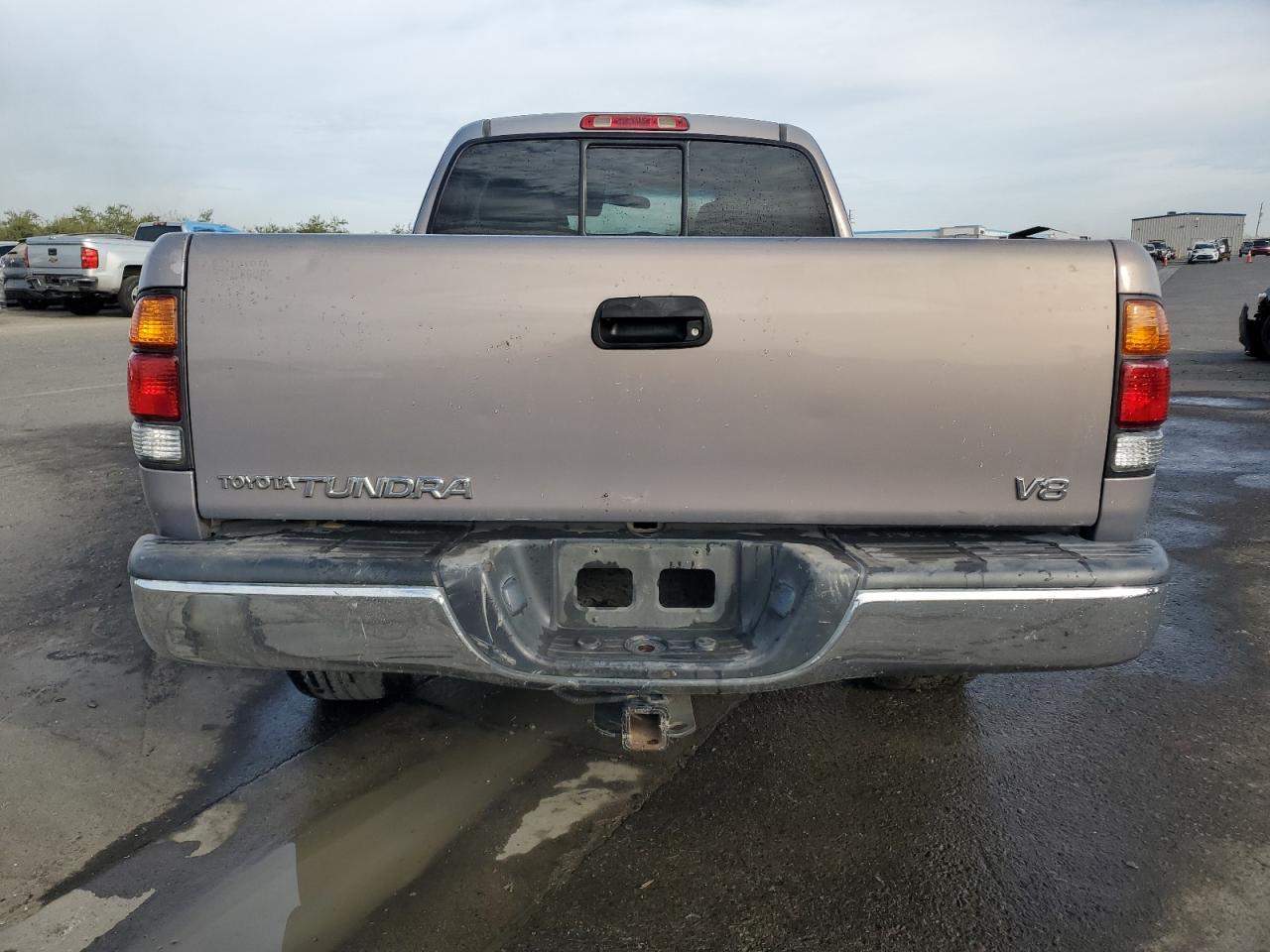 2000 Toyota Tundra Access Cab Limited VIN: 5TBRT3812YS116735 Lot: 71870334