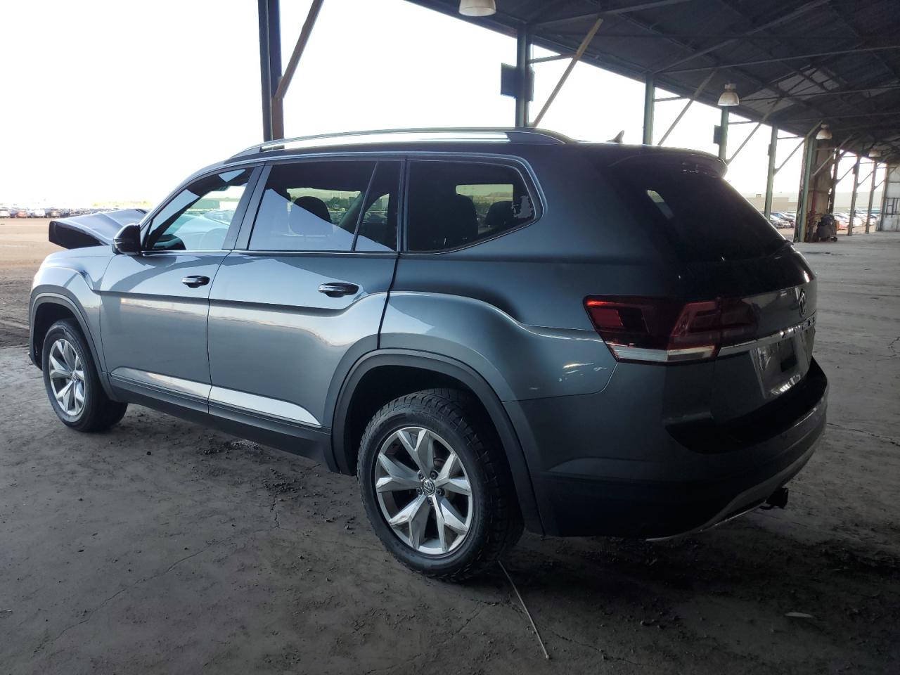 1V2GR2CA4JC518938 2018 Volkswagen Atlas S