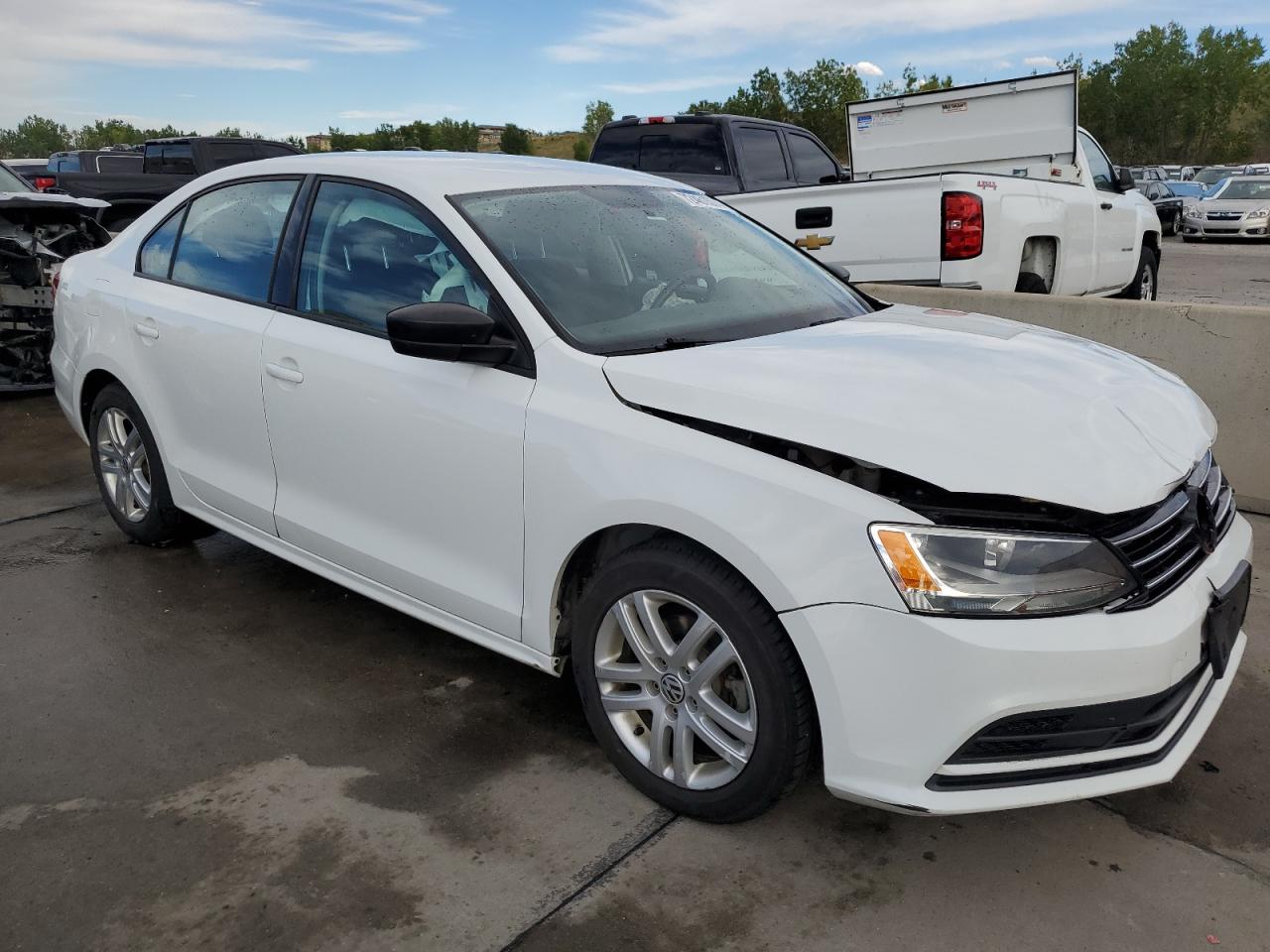 2015 Volkswagen Jetta - Image 4