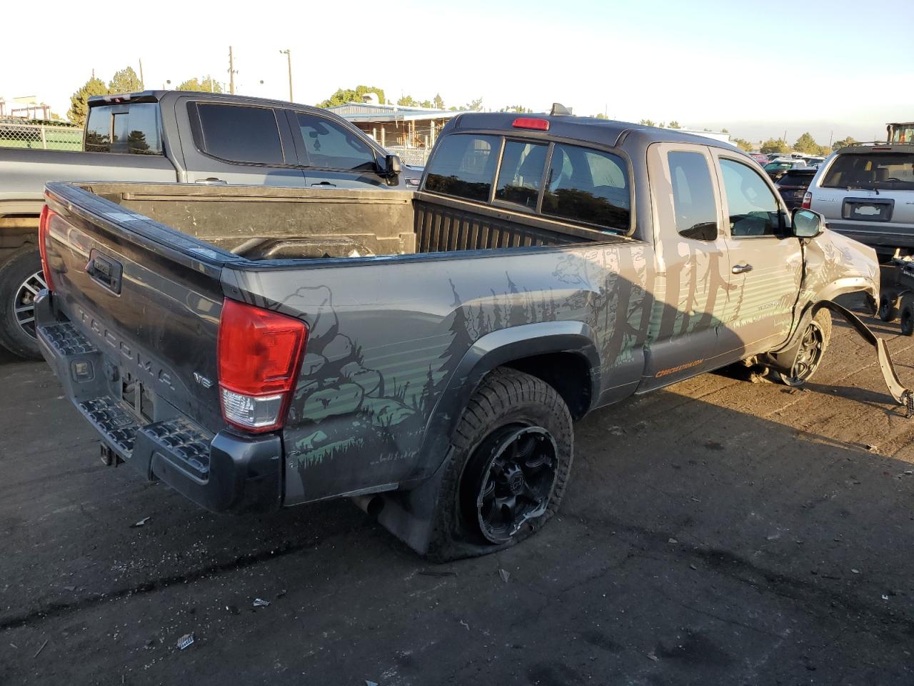 2017 Toyota Tacoma - Image 3