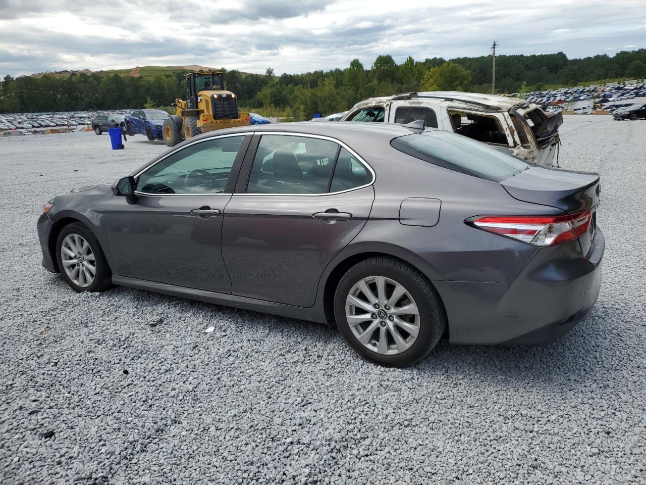 4T1B11HK9KU837242 2019 TOYOTA CAMRY - Image 2