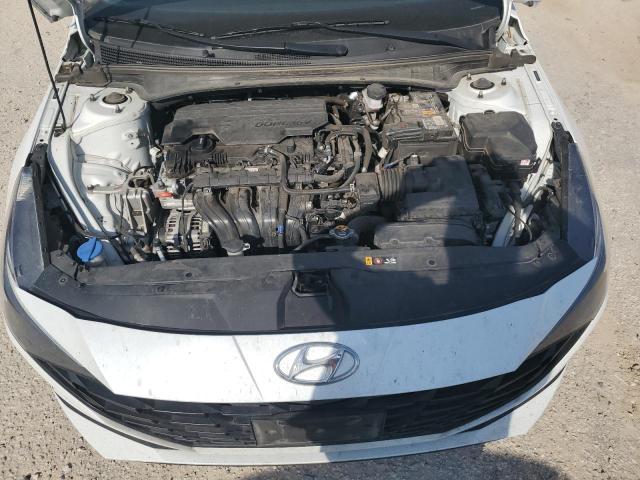 5NPLM4AG2NH064118 Hyundai Elantra SE 11