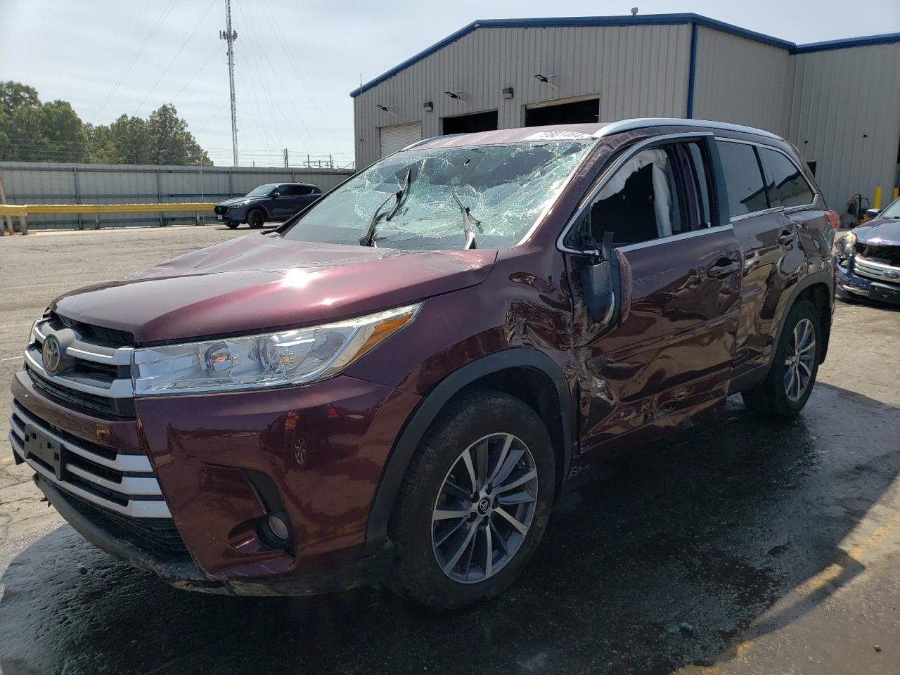 5TDJZRFH0JS901900 2018 TOYOTA HIGHLANDER - Image 1