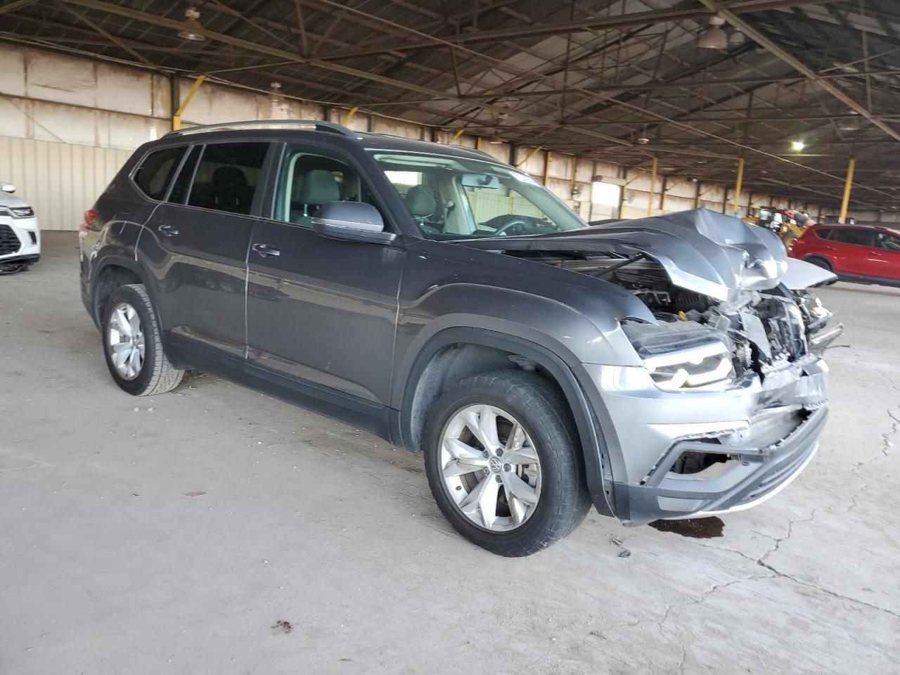 1V2GR2CA4JC518938 2018 Volkswagen Atlas S