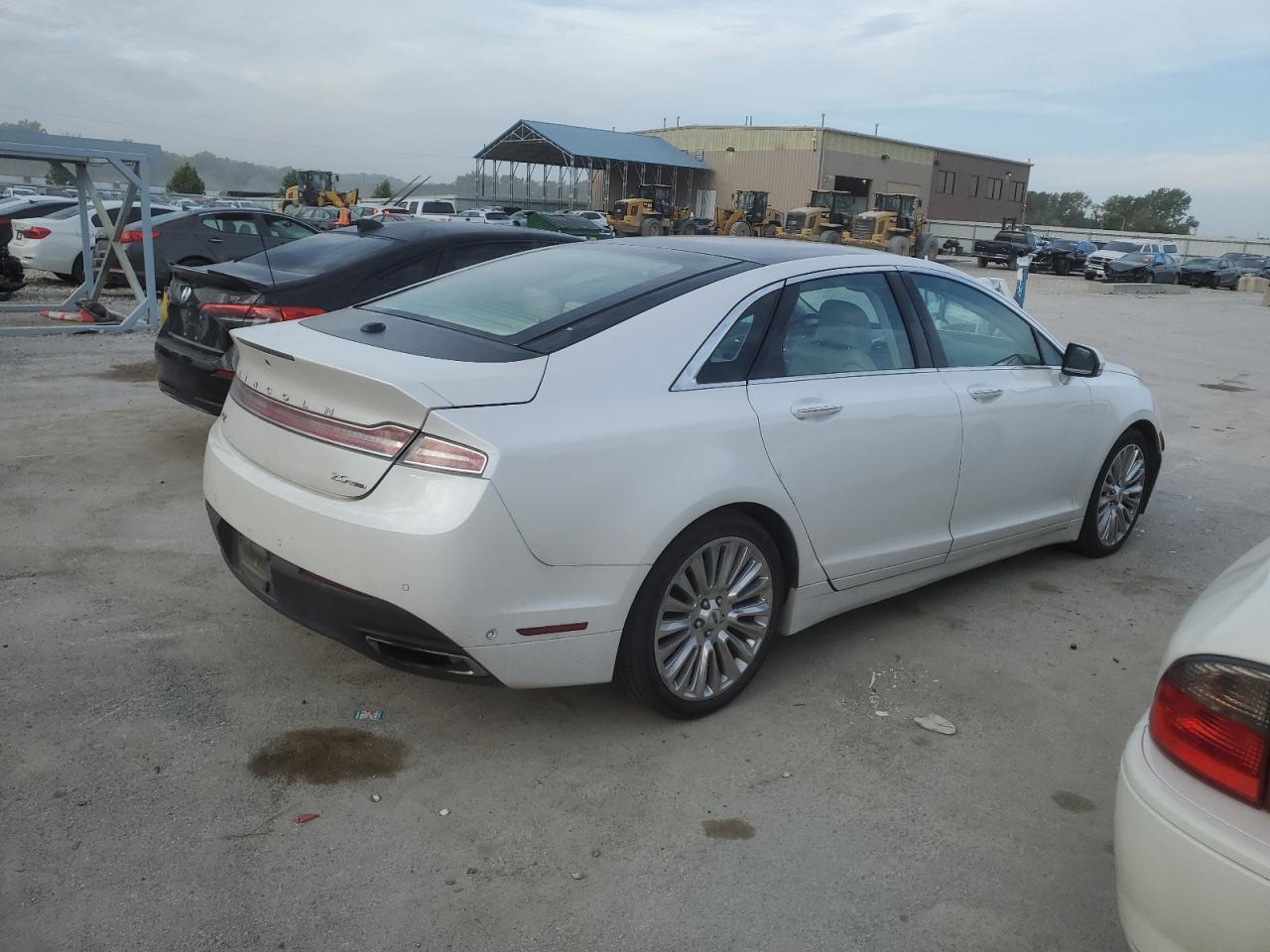 2013 Lincoln MKZ - Image 3