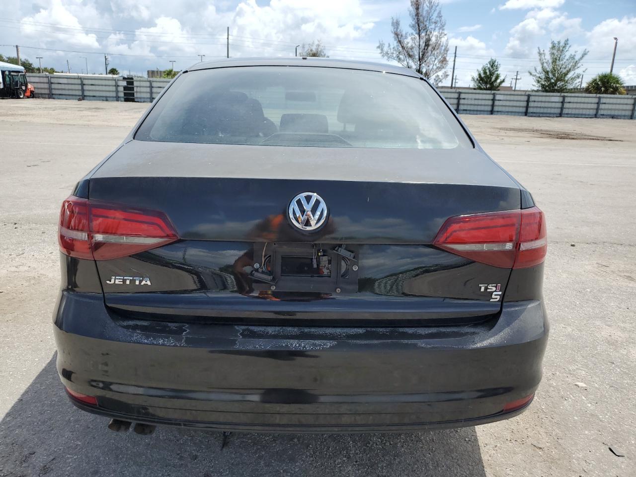 2018 Volkswagen Jetta S VIN: 3VW2B7AJ2JM235076 Lot: 70331444