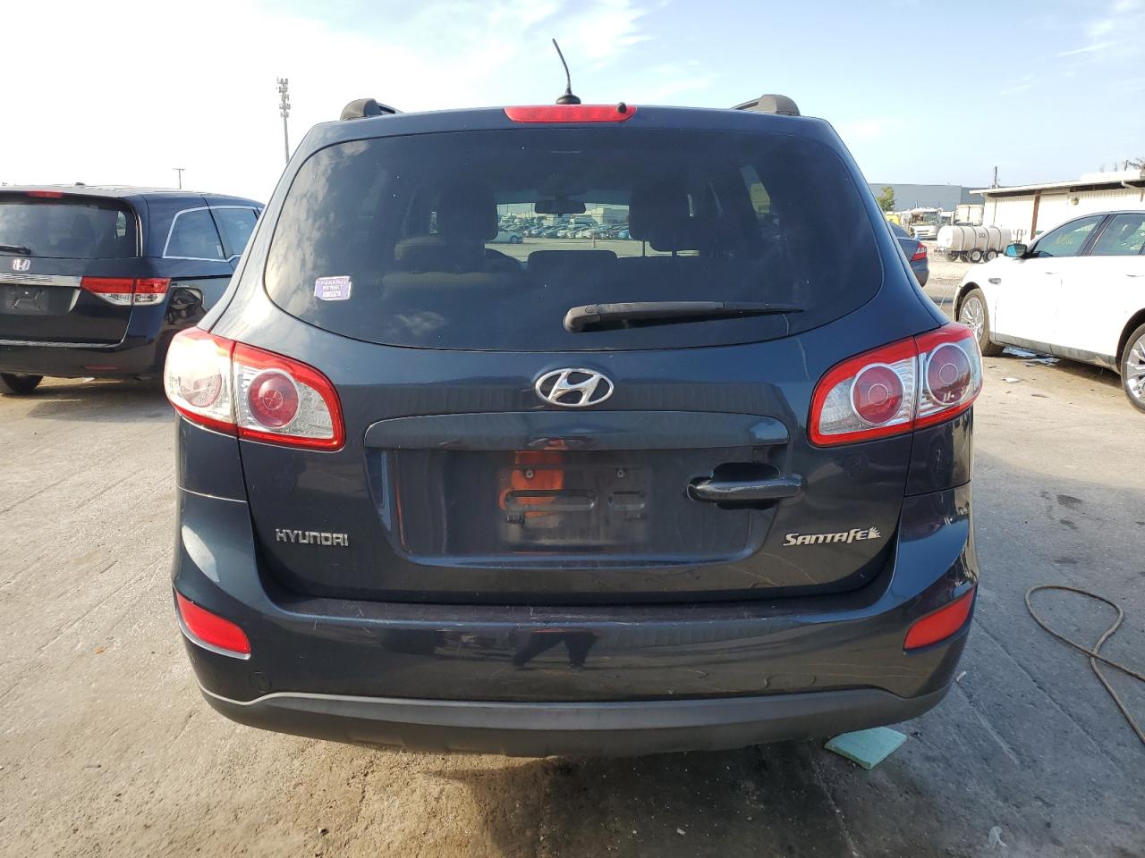 2010 Hyundai Santa Fe Gls VIN: 5NMSG3AB8AH381099 Lot: 71998644