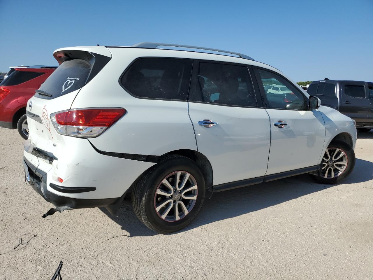 2015 Nissan Pathfinder S VIN: 5N1AR2MN5FC664096 Lot: 73167284