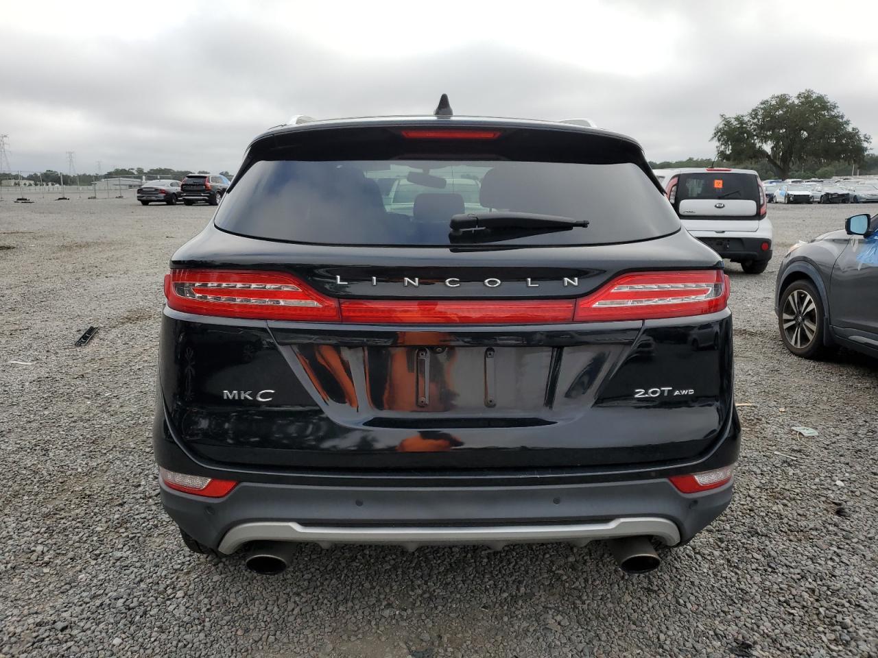 5LMCJ1D93HUL27840 2017 Lincoln Mkc Premiere