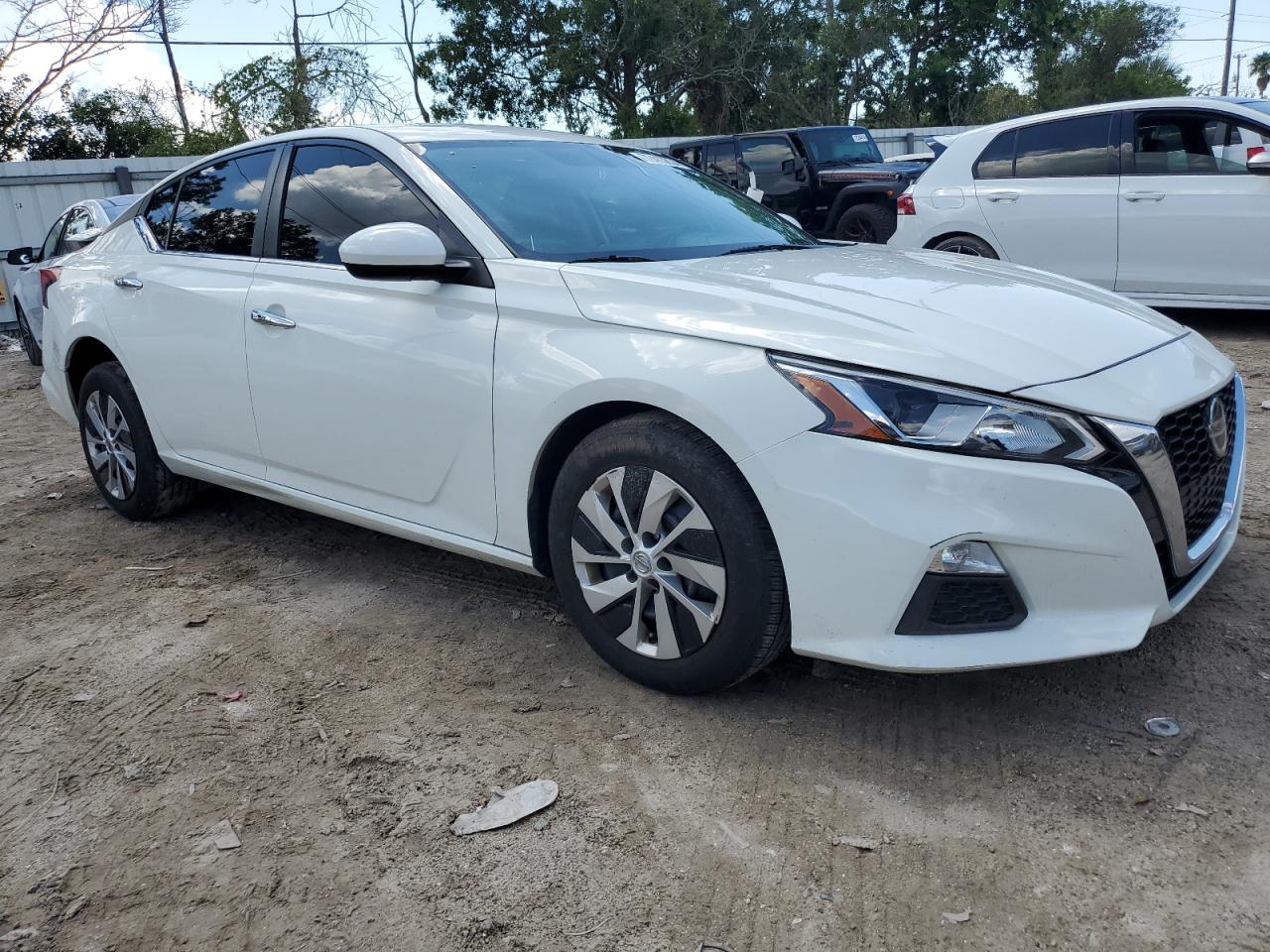 1N4BL4BV8LC220141 2020 Nissan Altima S