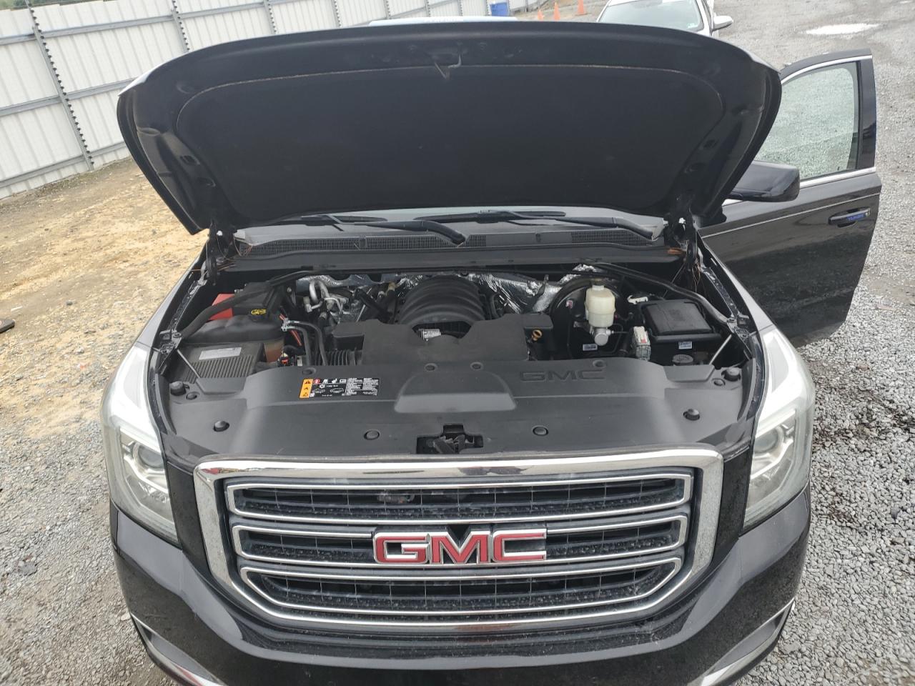 1GKS1BKC2JR314890 2018 GMC Yukon Slt