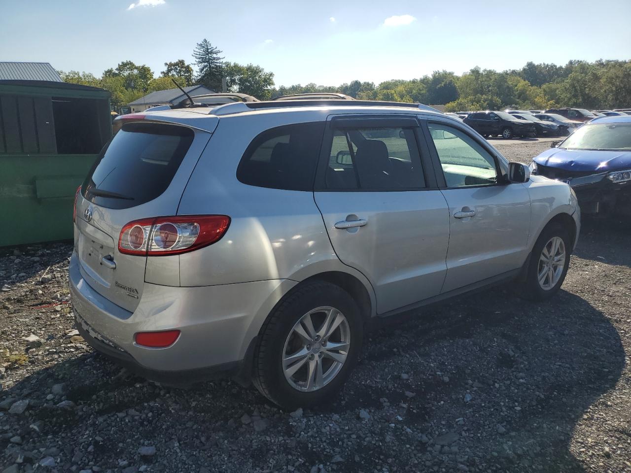 2011 Hyundai Santa Fe - Image 3