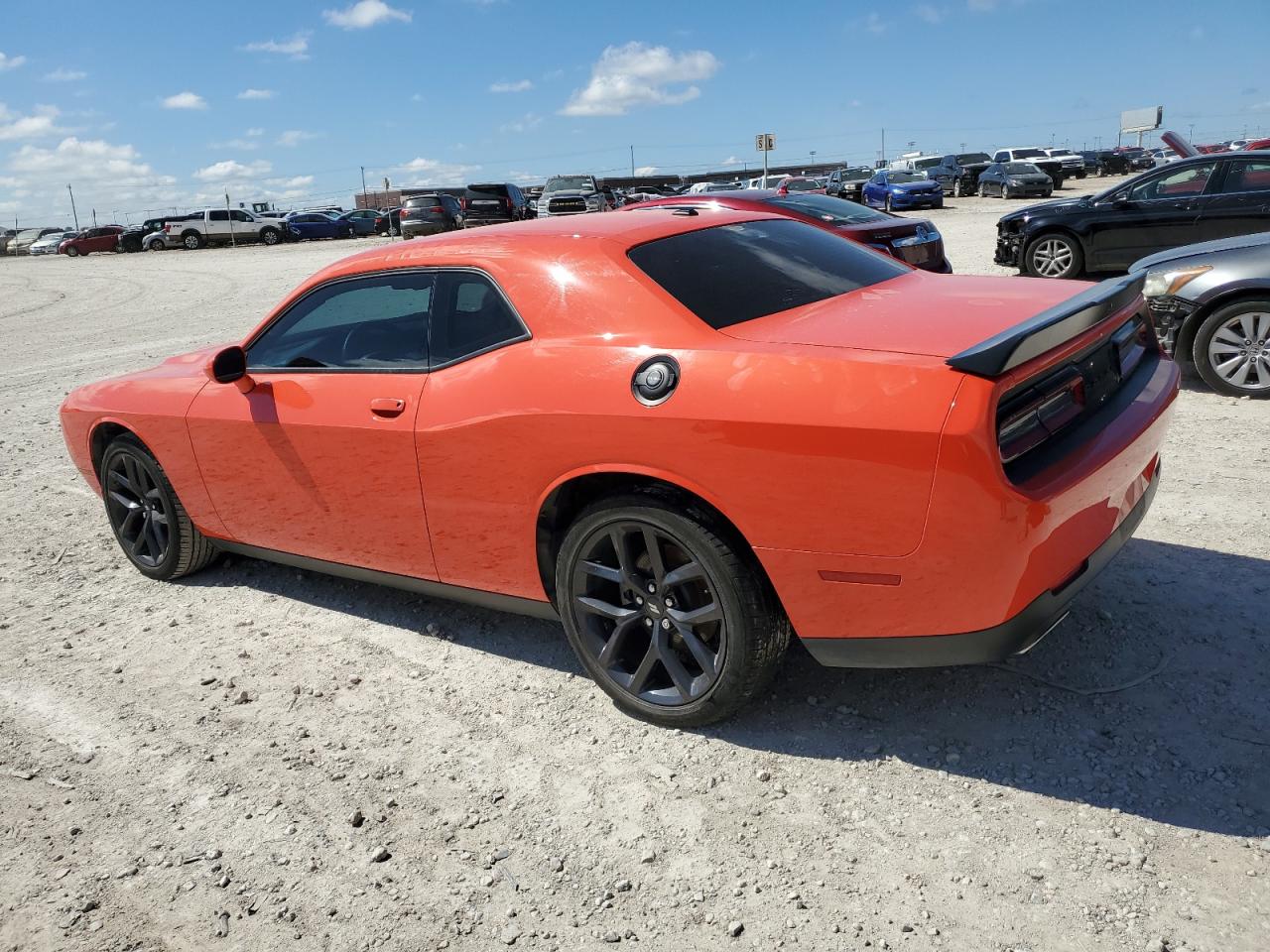 2C3CDZAG3PH574166 2023 DODGE CHALLENGER - Image 2